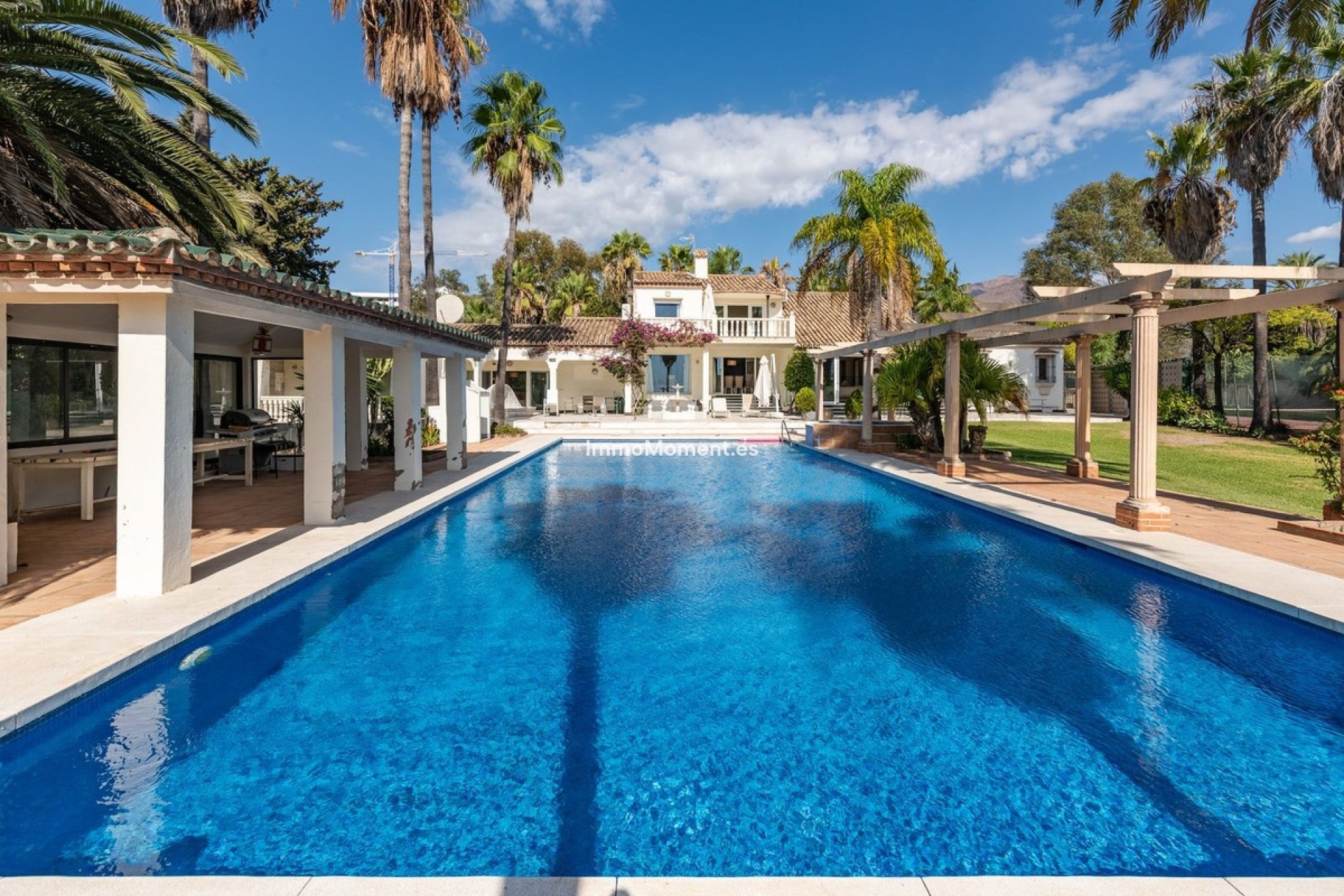 Reventa - Villa independiente - Estepona  - Estepona Centro