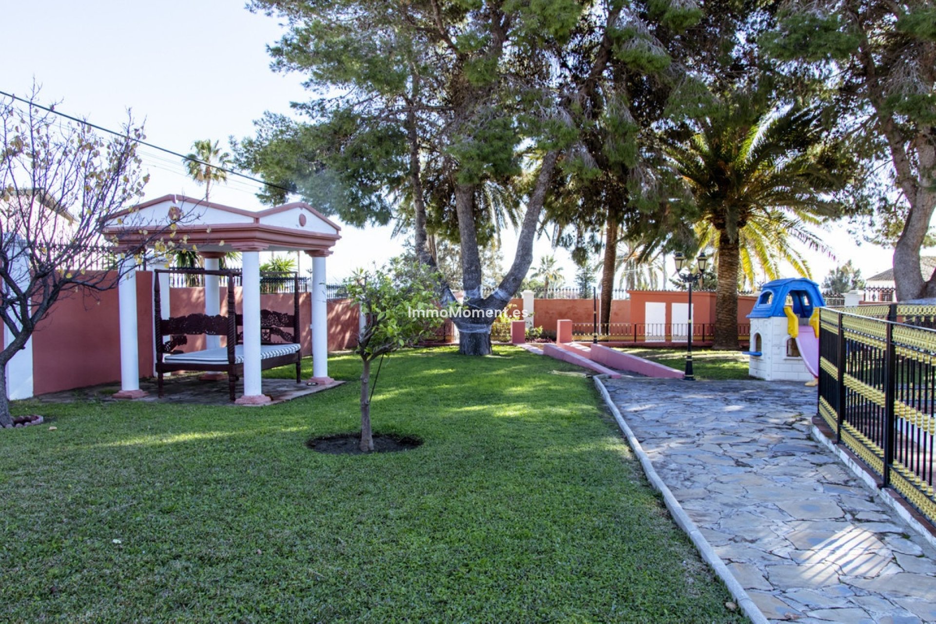 Reventa - Villa independiente - Estepona  - Estepona Centro