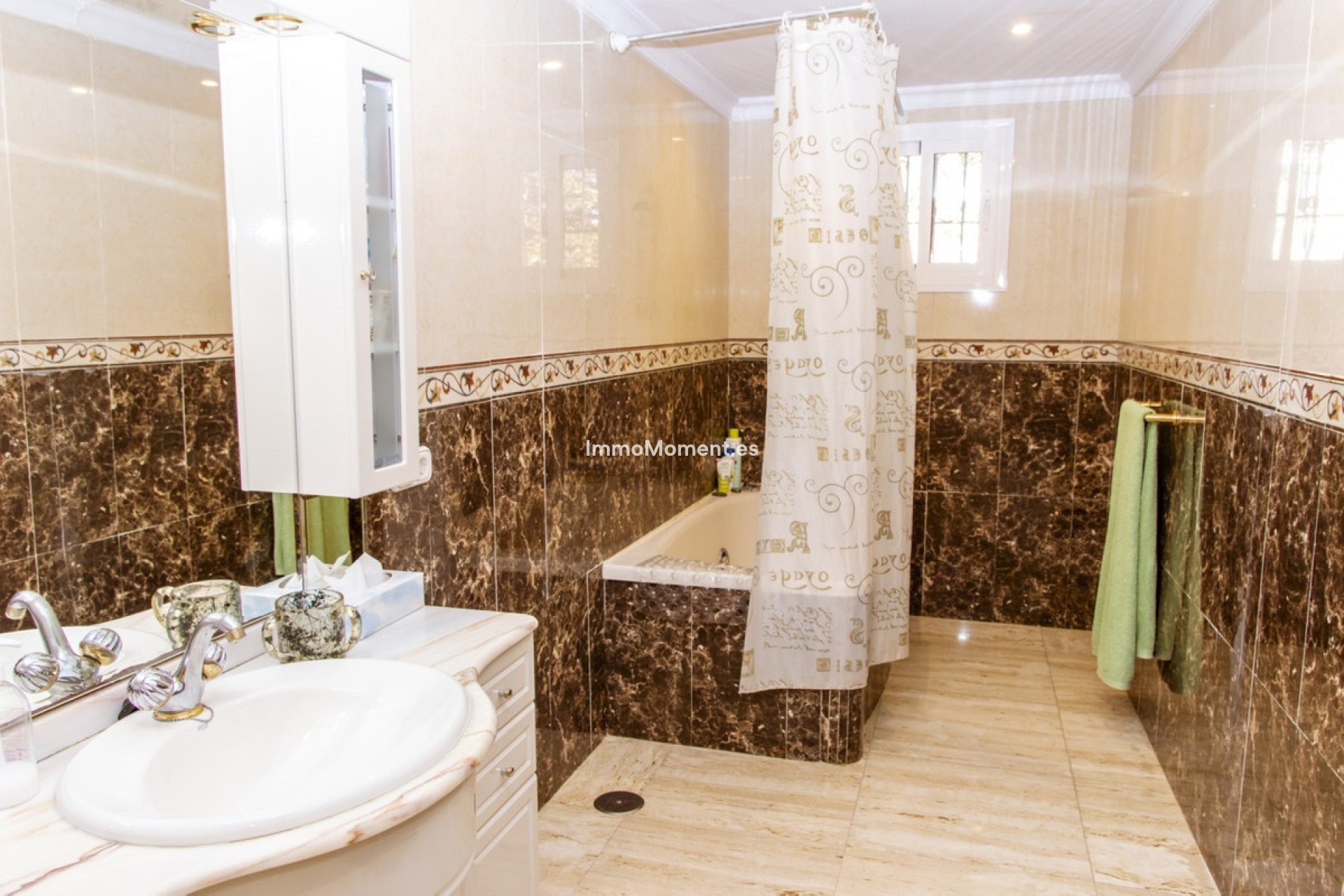 Reventa - Villa independiente - Estepona  - Estepona Centro