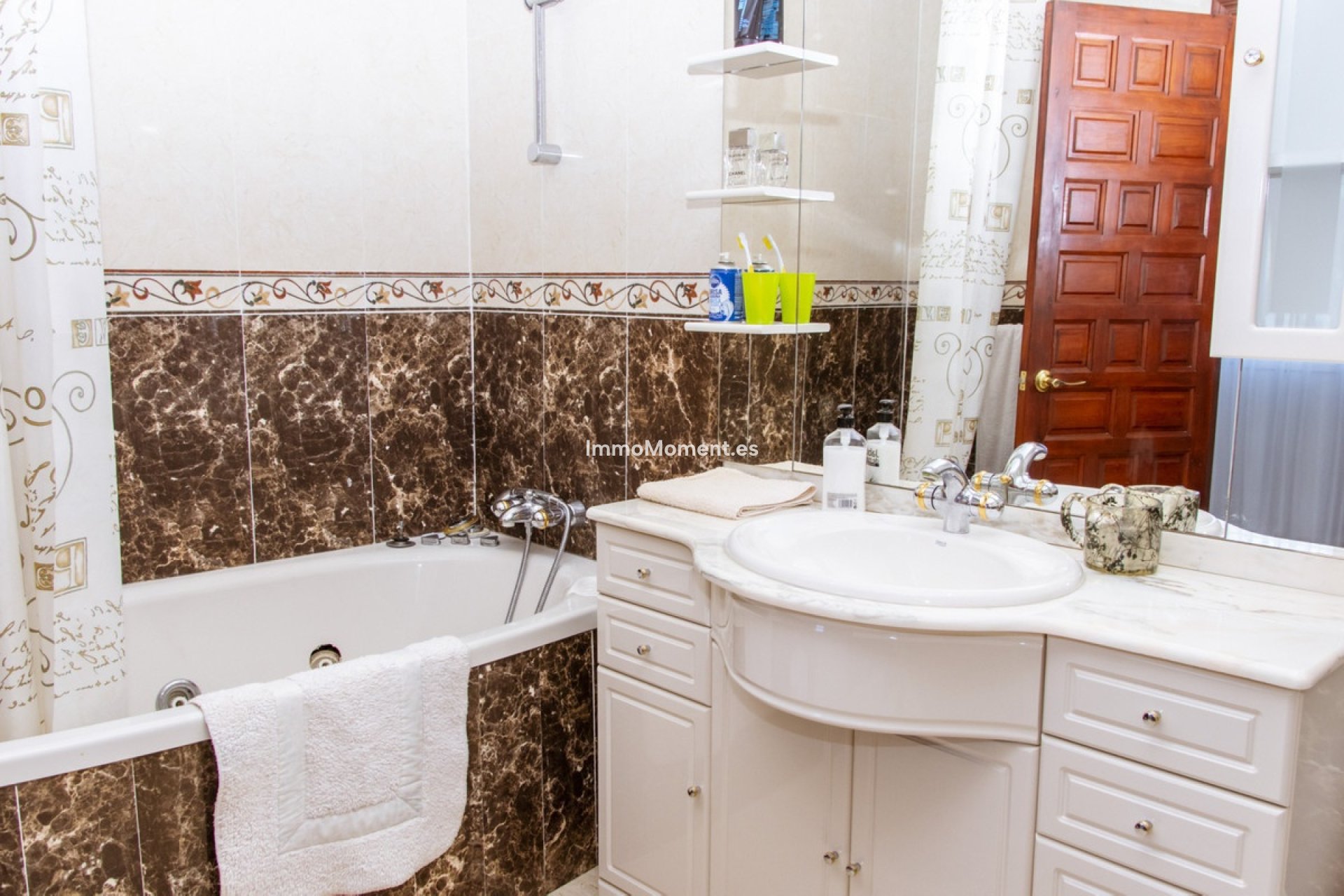 Reventa - Villa independiente - Estepona  - Estepona Centro