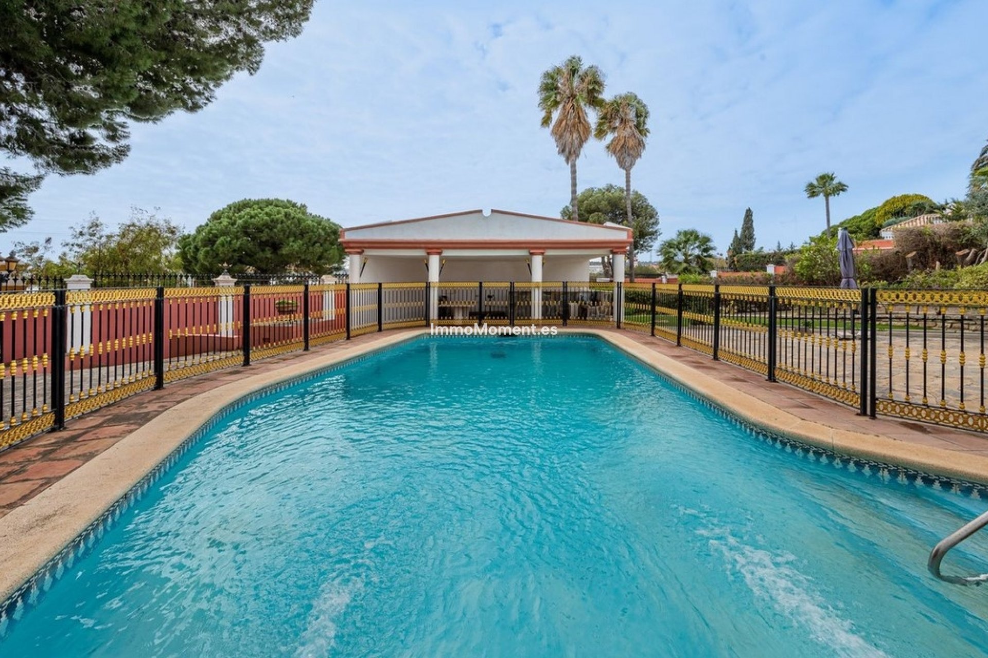 Reventa - Villa independiente - Estepona  - Estepona Centro