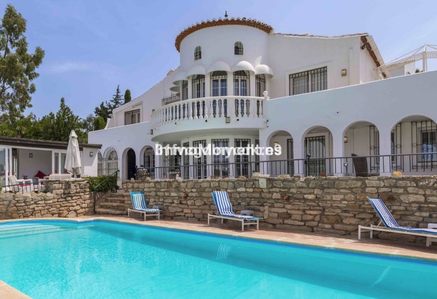 Reventa - Villa independiente - Estepona  - Estepona Centro