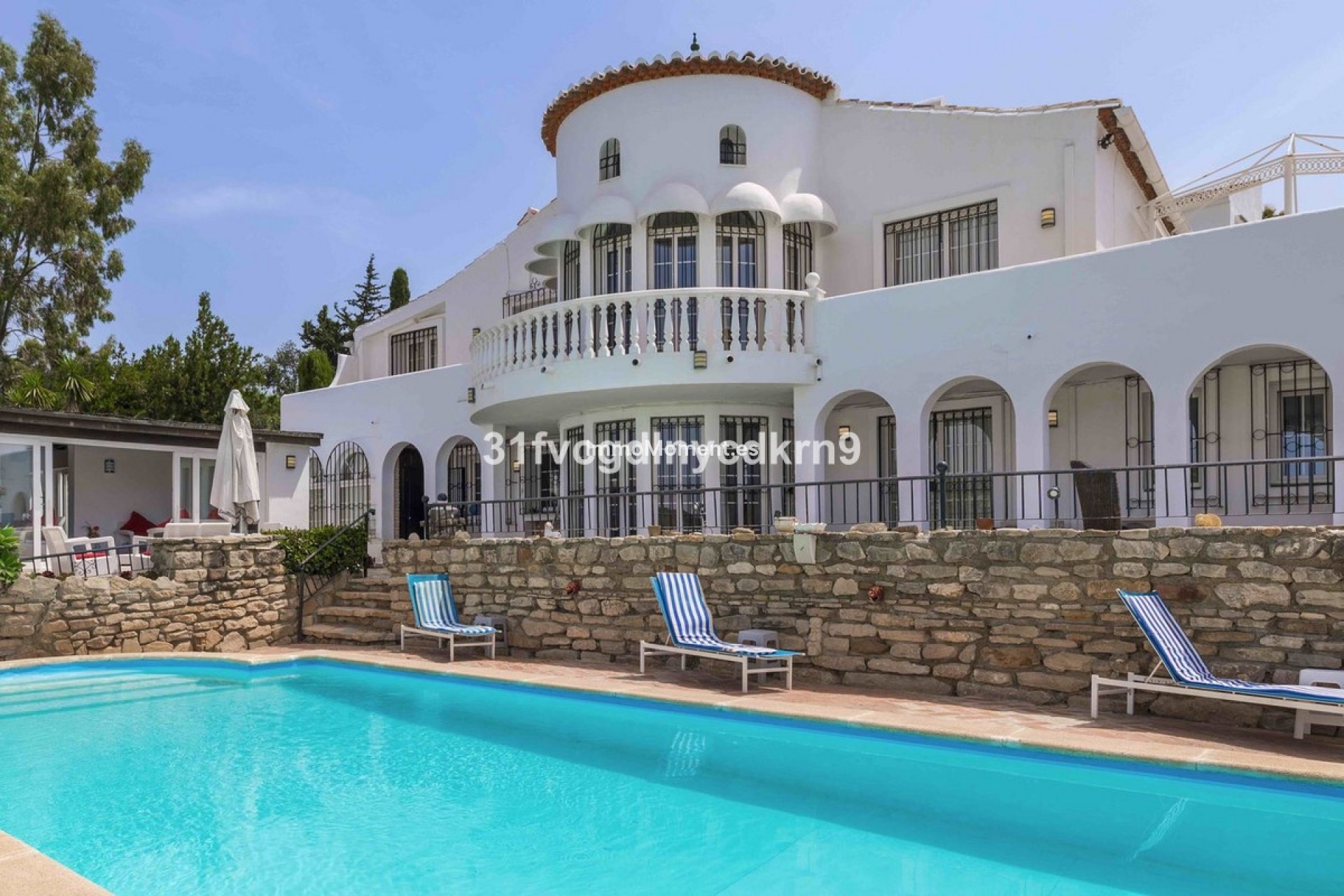 Reventa - Villa independiente - Estepona  - Estepona Centro