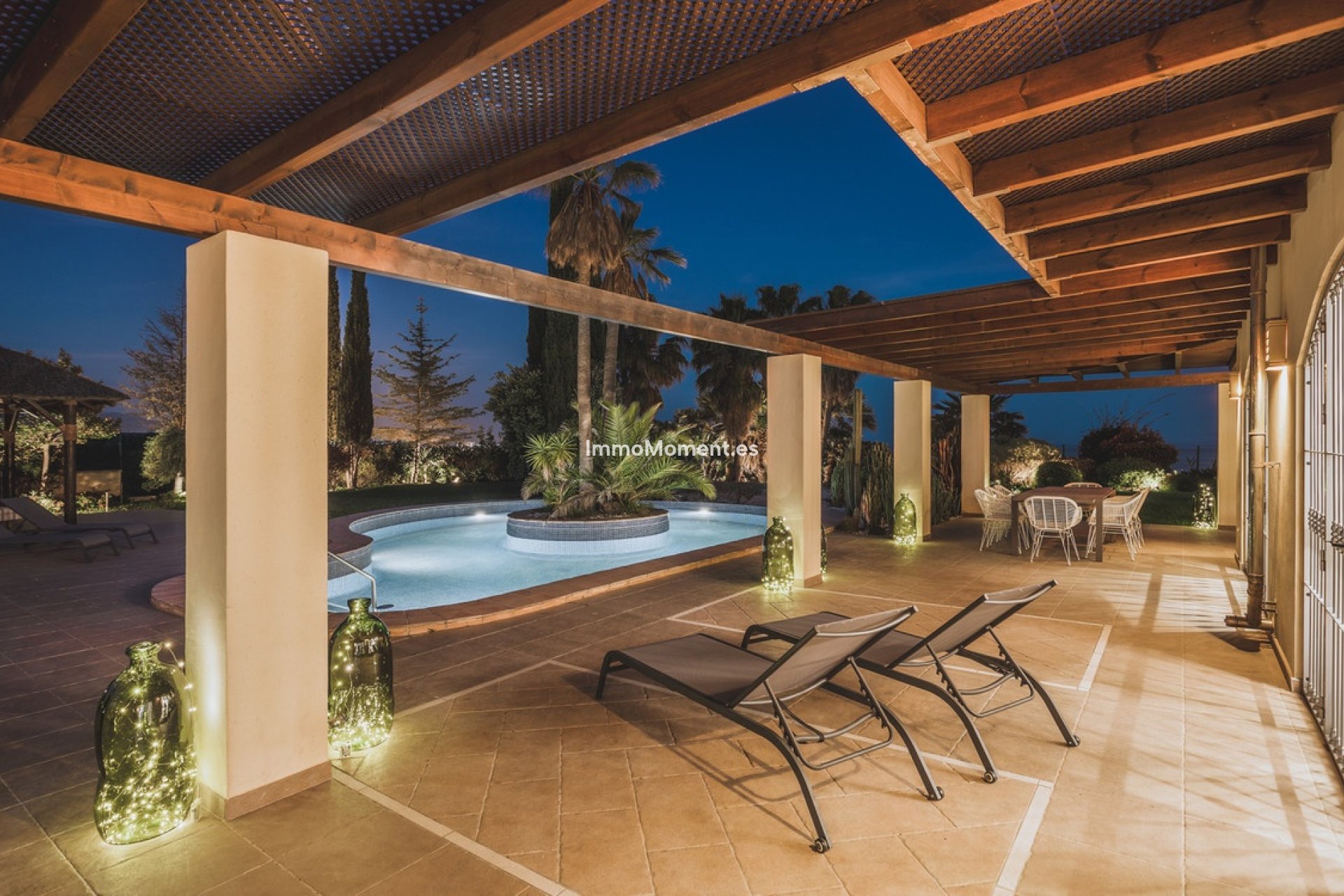 Reventa - Villa independiente - Estepona  - Estepona Centro