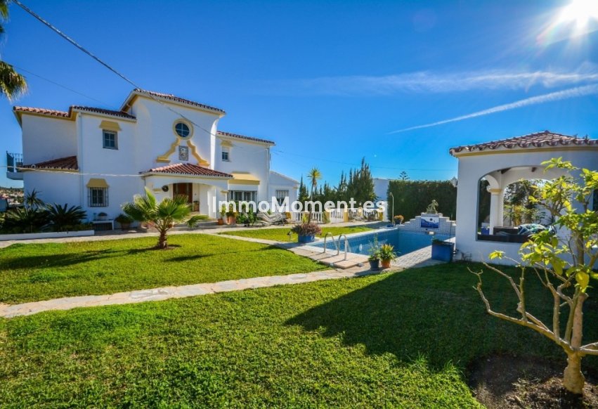 Reventa - Villa independiente - Estepona  - Estepona Centro