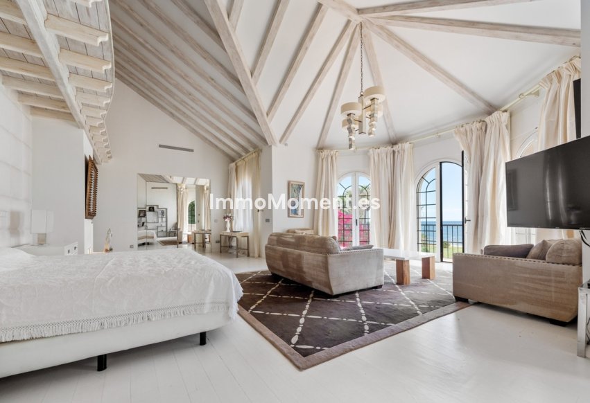 Reventa - Villa independiente - Estepona  - Estepona Centro
