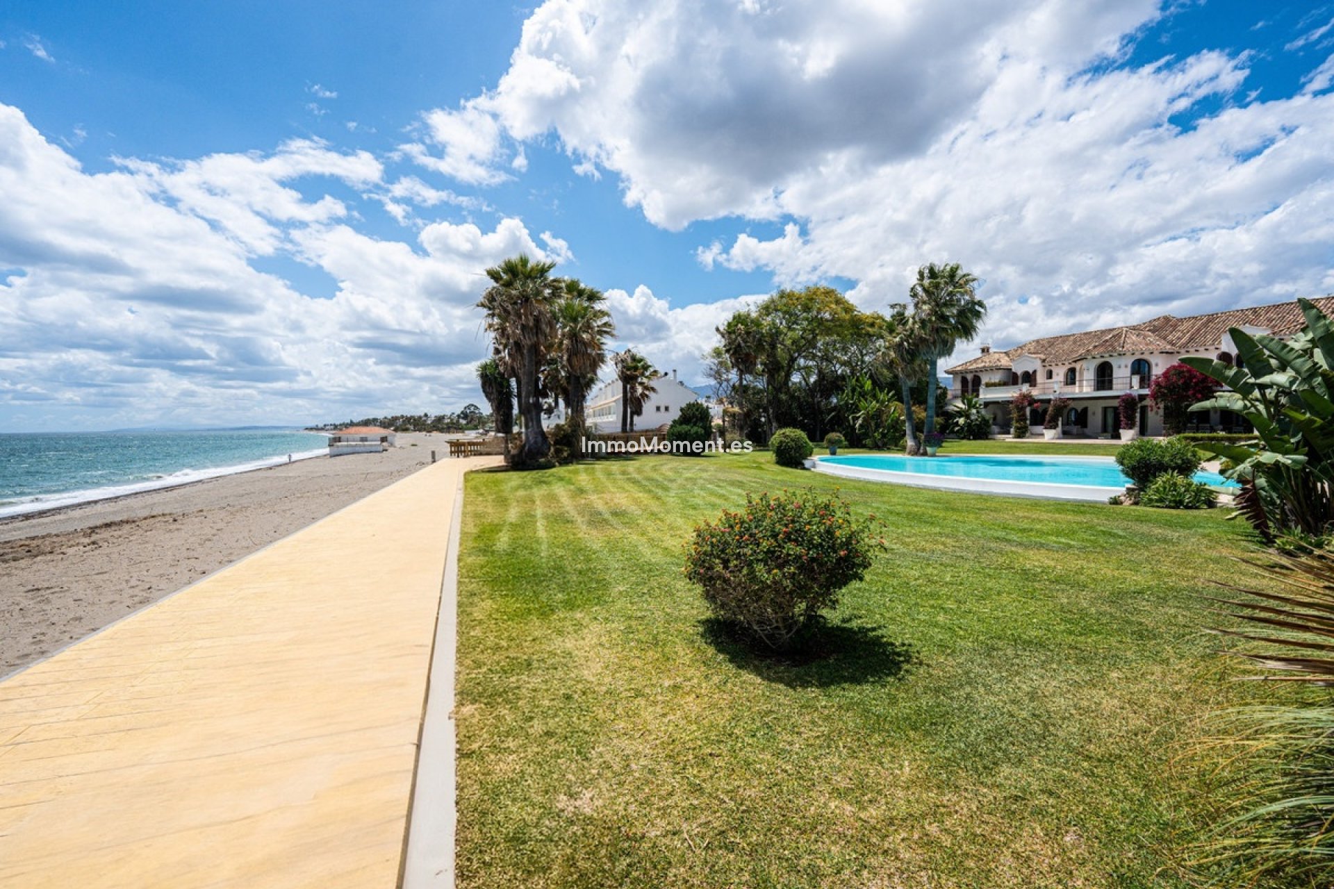 Reventa - Villa independiente - Estepona  - Estepona Centro