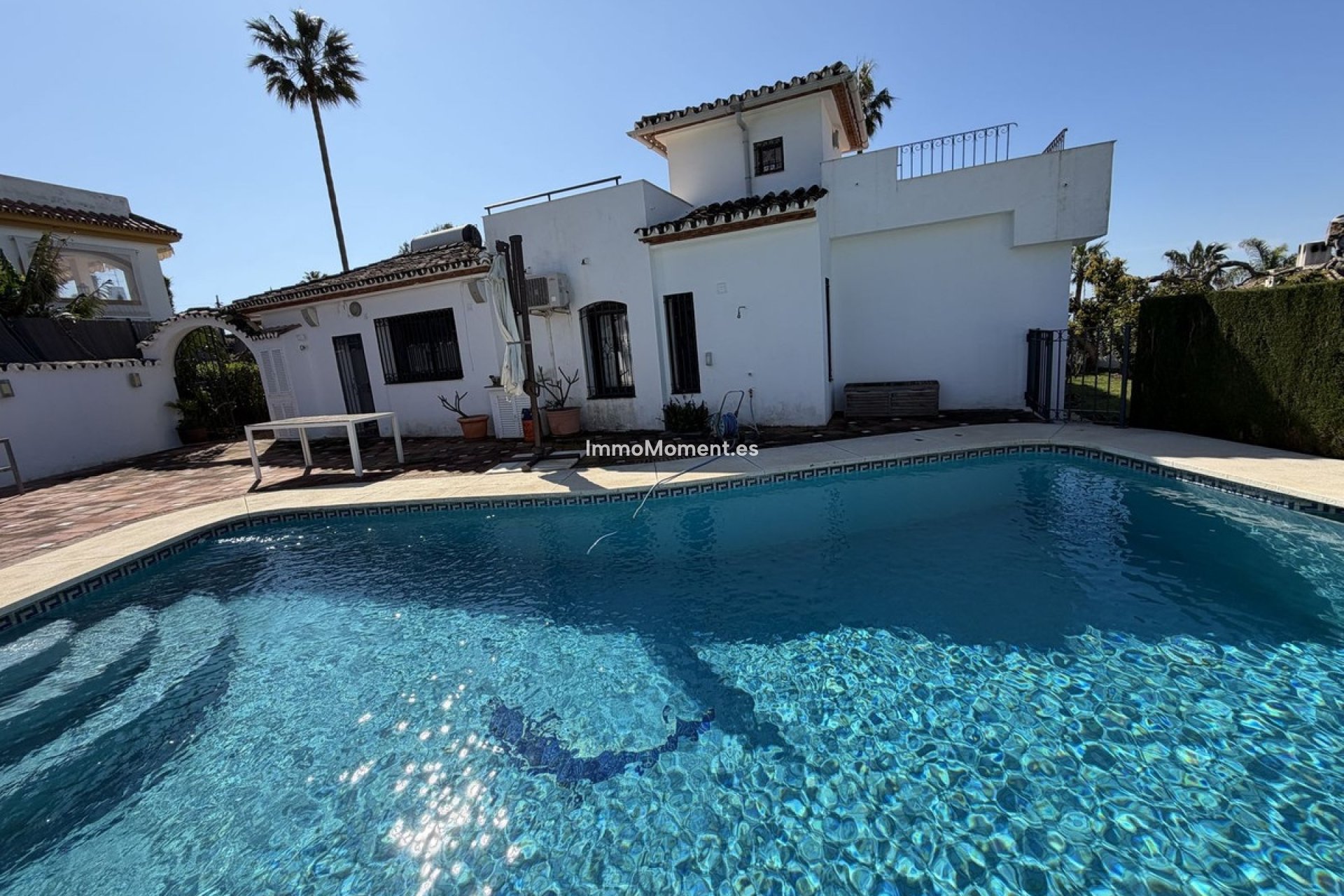 Reventa - Villa independiente - Estepona  - Estepona Centro