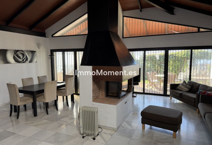 Reventa - Villa independiente - Estepona  - Estepona Centro