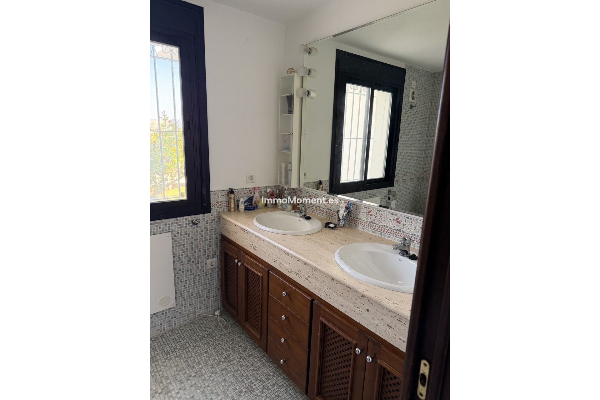 Reventa - Villa independiente - Estepona  - Estepona Centro