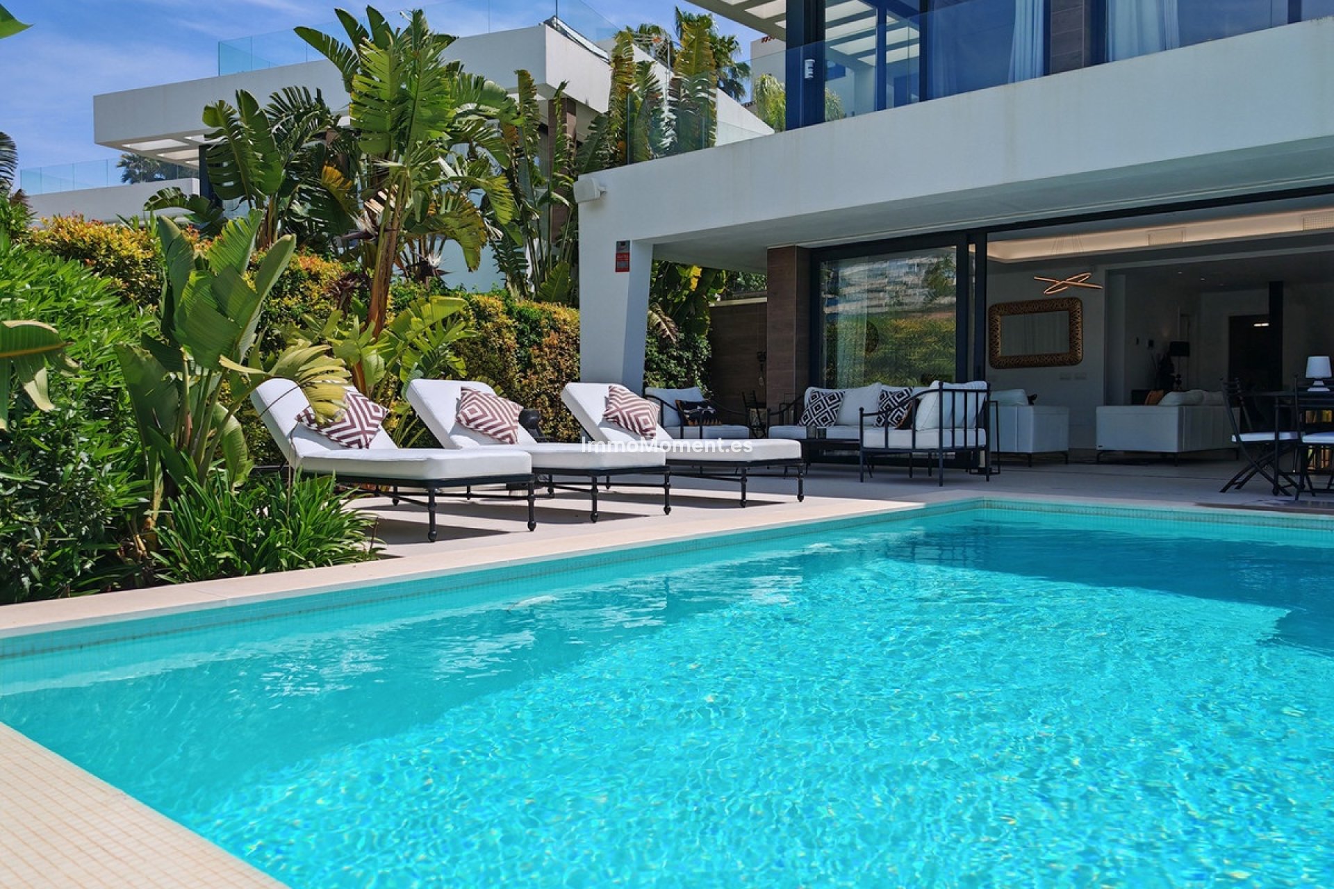 Reventa - Villa independiente - Estepona  - Estepona Centro