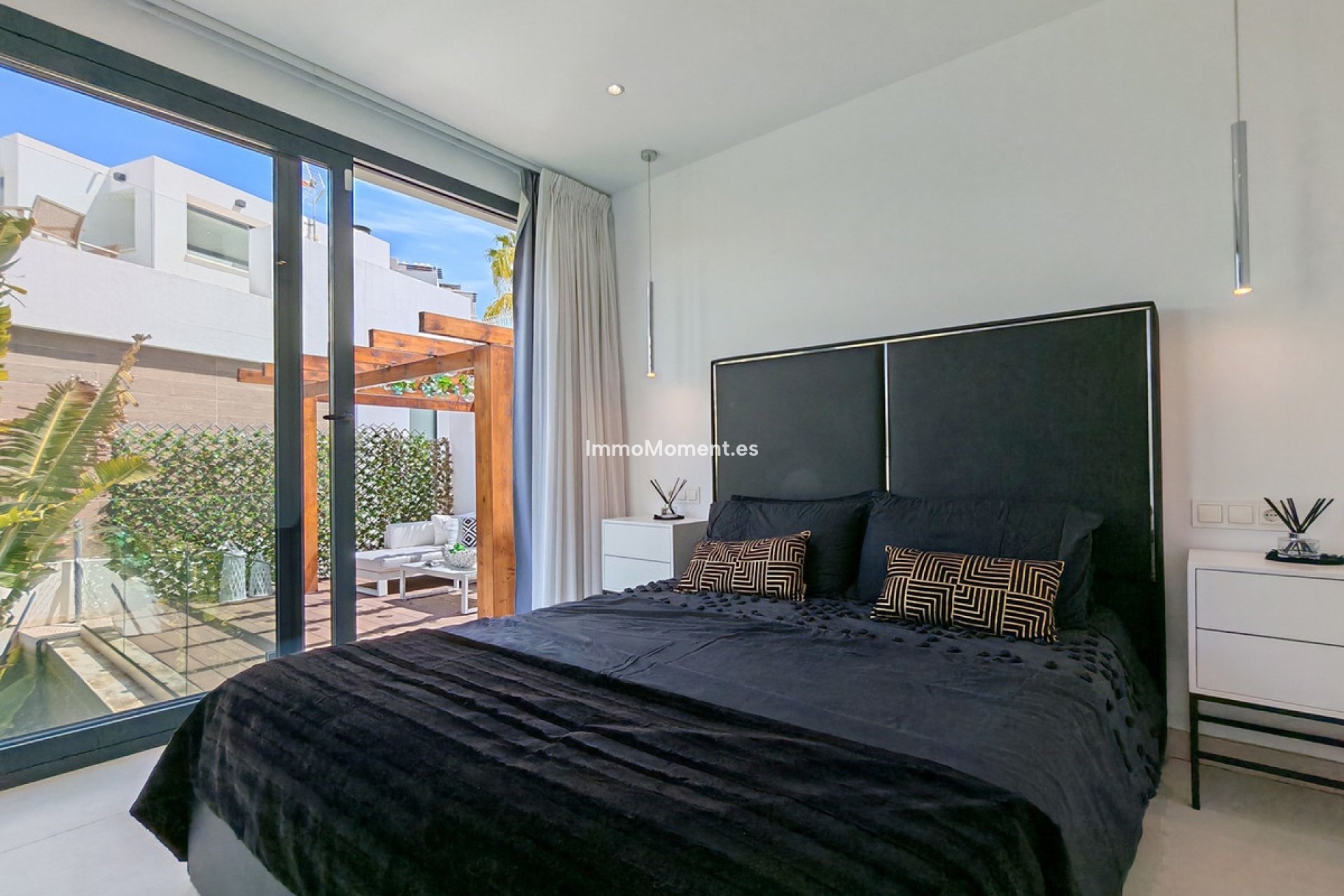 Reventa - Villa independiente - Estepona  - Estepona Centro