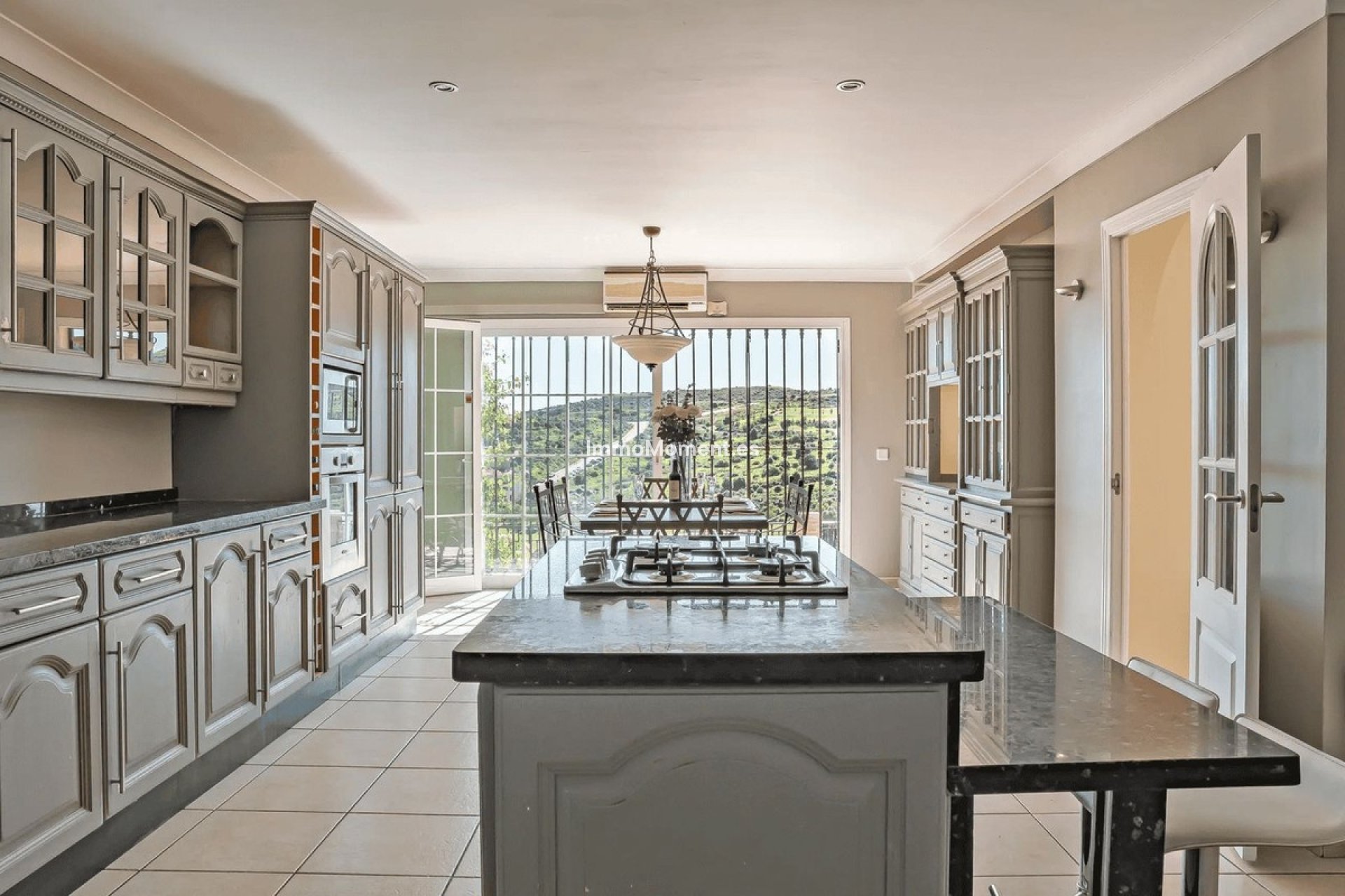 Reventa - Villa independiente - Estepona  - Estepona Centro