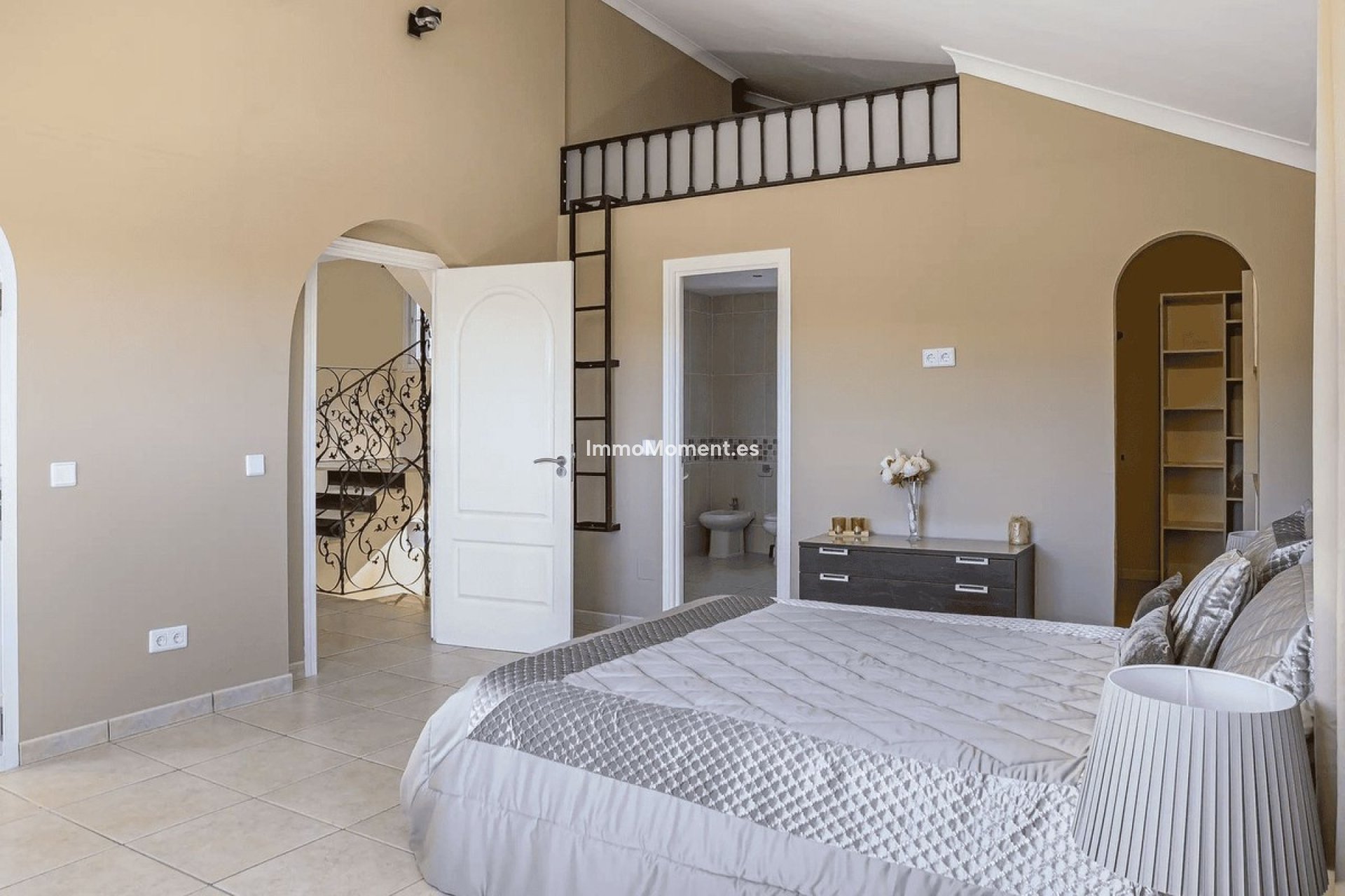 Reventa - Villa independiente - Estepona  - Estepona Centro