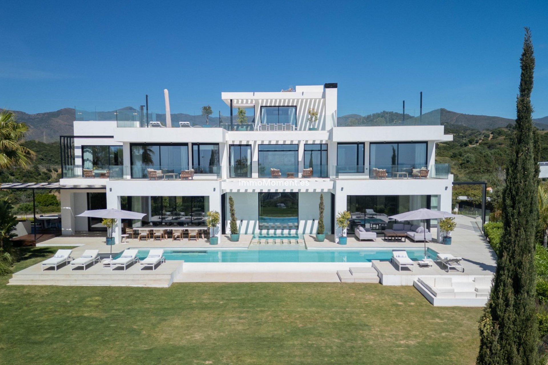 Reventa - Villa independiente - Estepona  - Estepona Centro