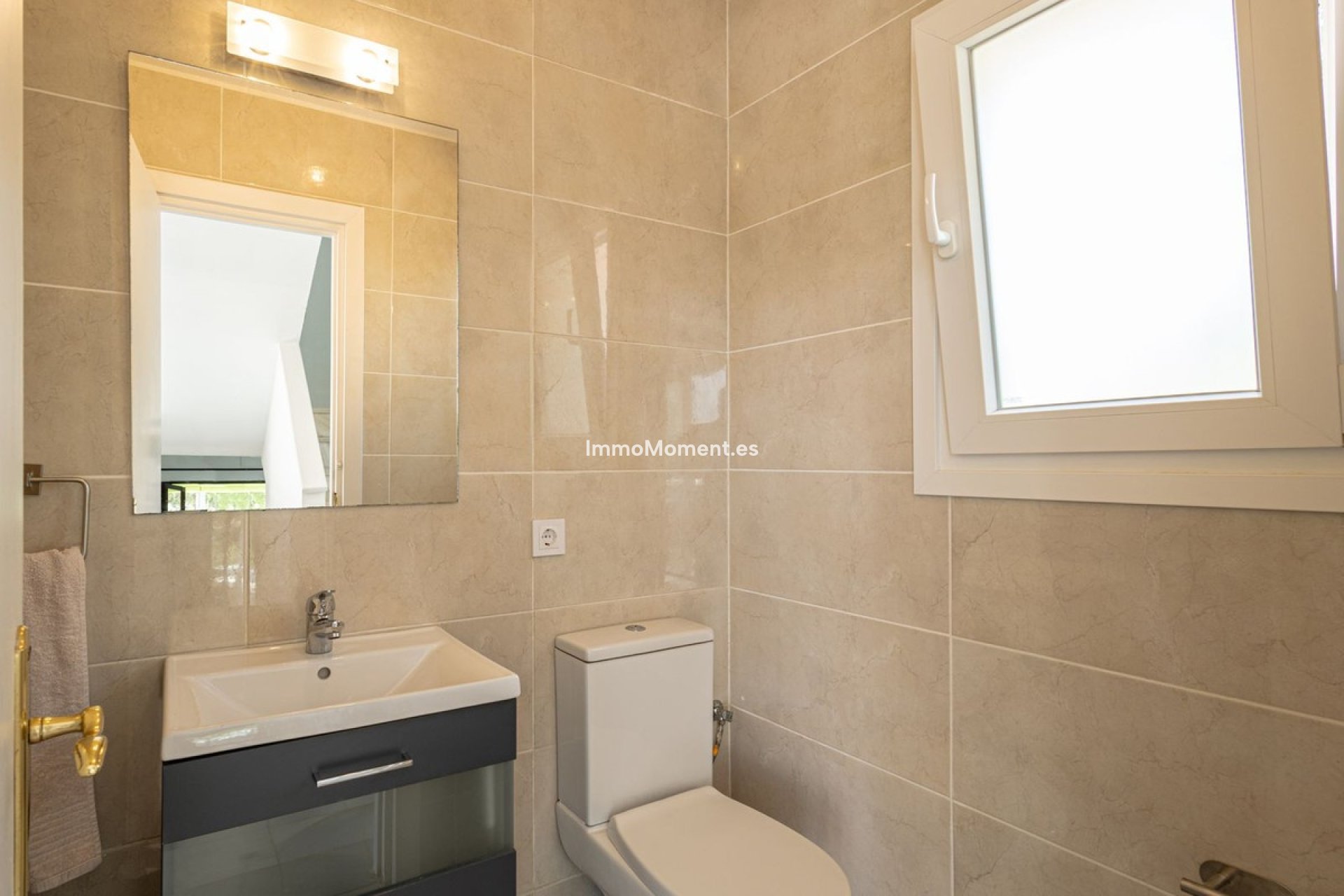 Reventa - Villa independiente - Estepona  - Estepona Centro