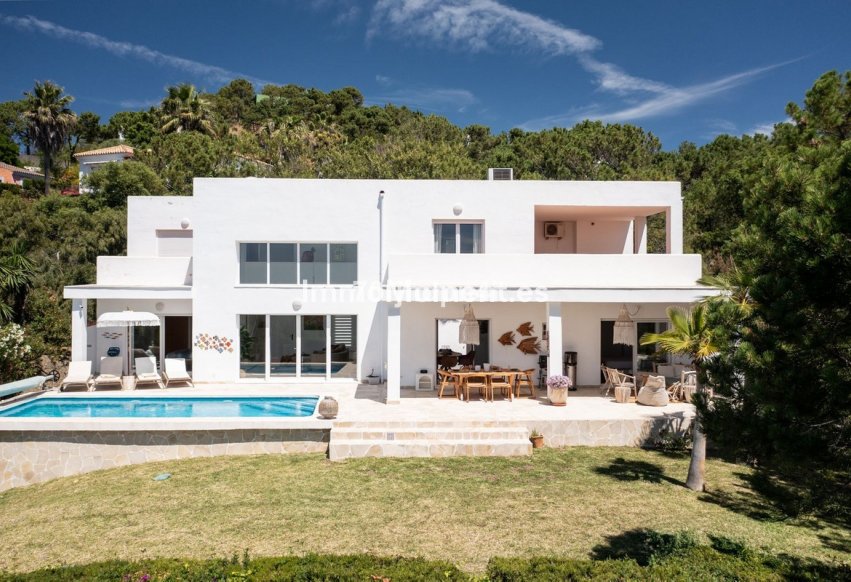 Reventa - Villa independiente - Estepona  - Estepona Centro