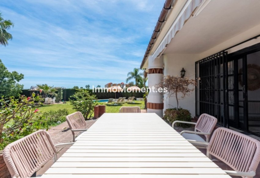 Reventa - Villa independiente - Estepona  - Estepona Centro
