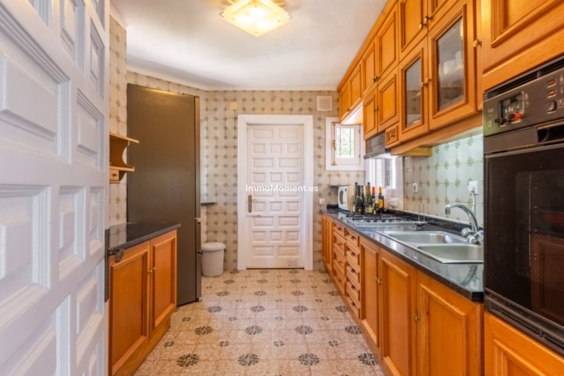 Reventa - Villa independiente - Estepona  - Estepona Centro