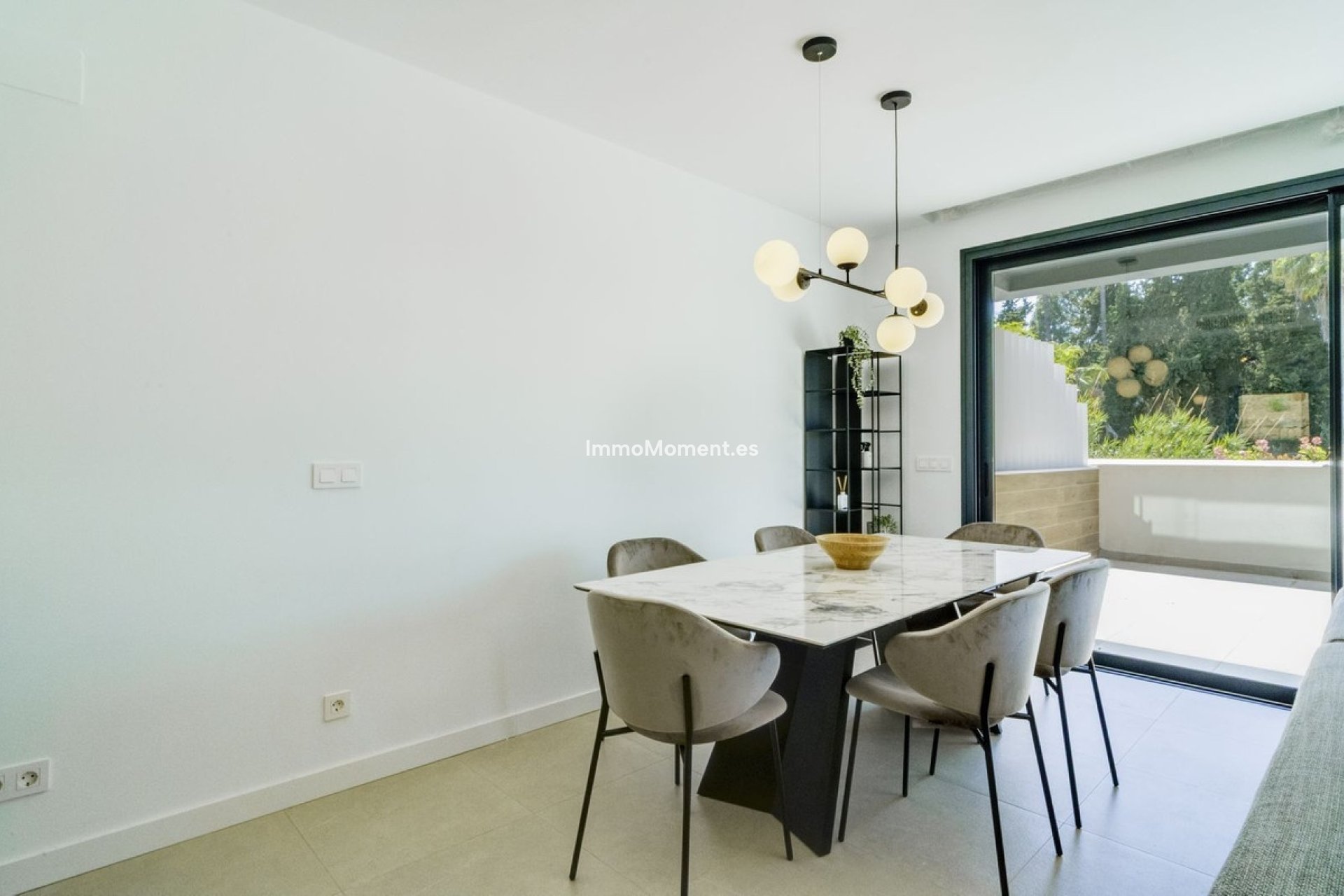 Reventa - Villa independiente - Estepona  - Estepona Centro