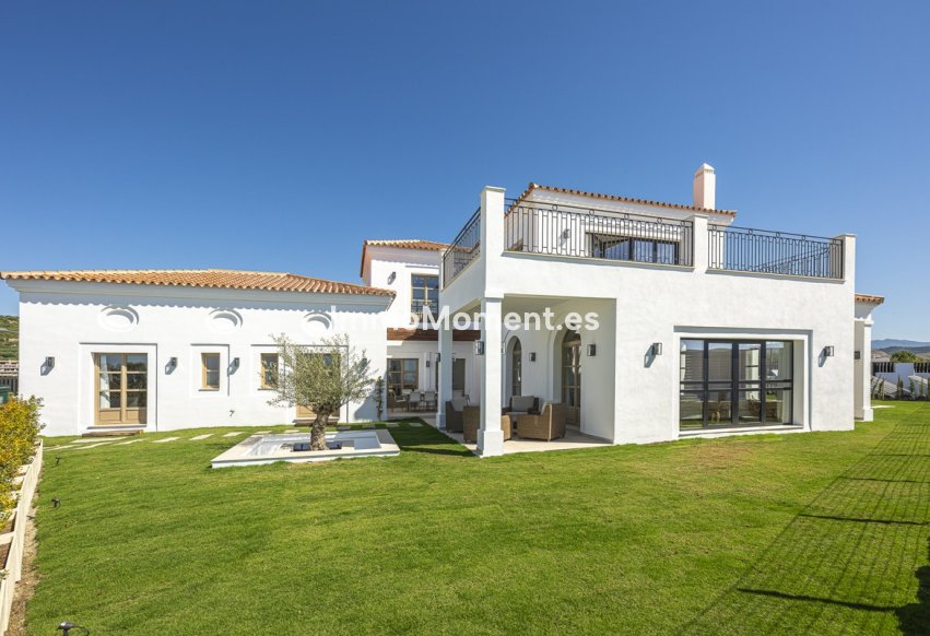 Reventa - Villa independiente - Estepona  - Estepona Centro
