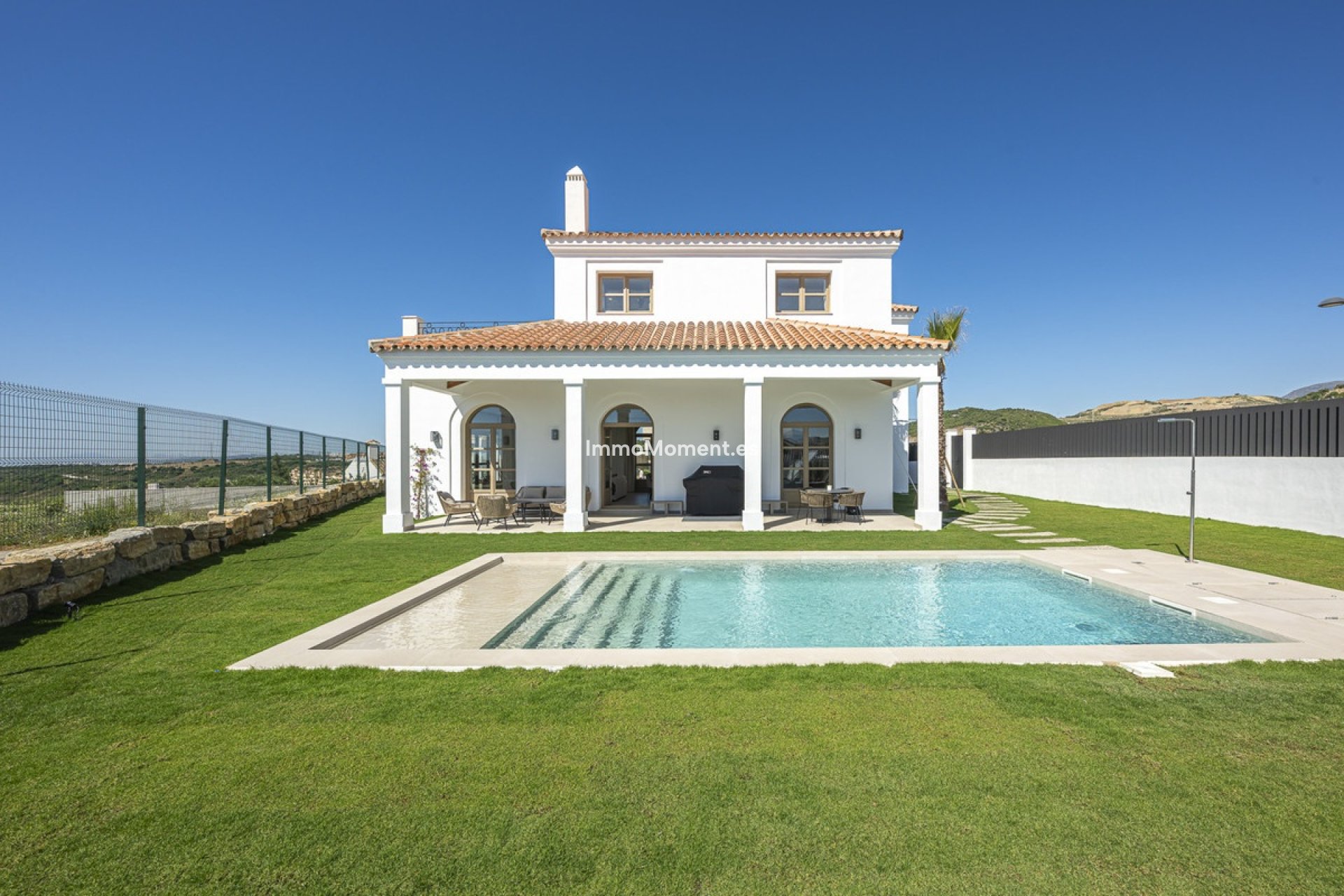 Reventa - Villa independiente - Estepona  - Estepona Centro