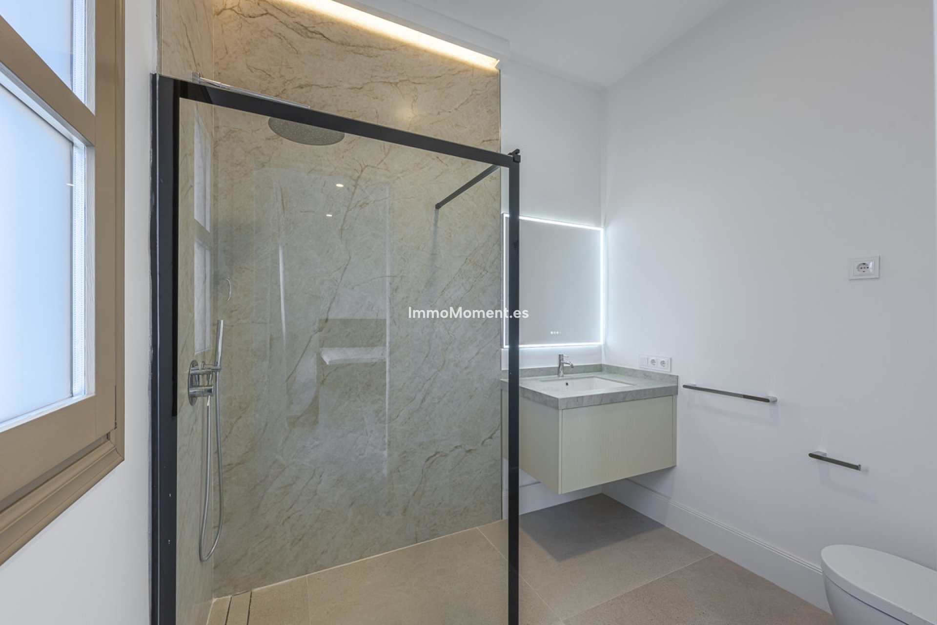 Reventa - Villa independiente - Estepona  - Estepona Centro