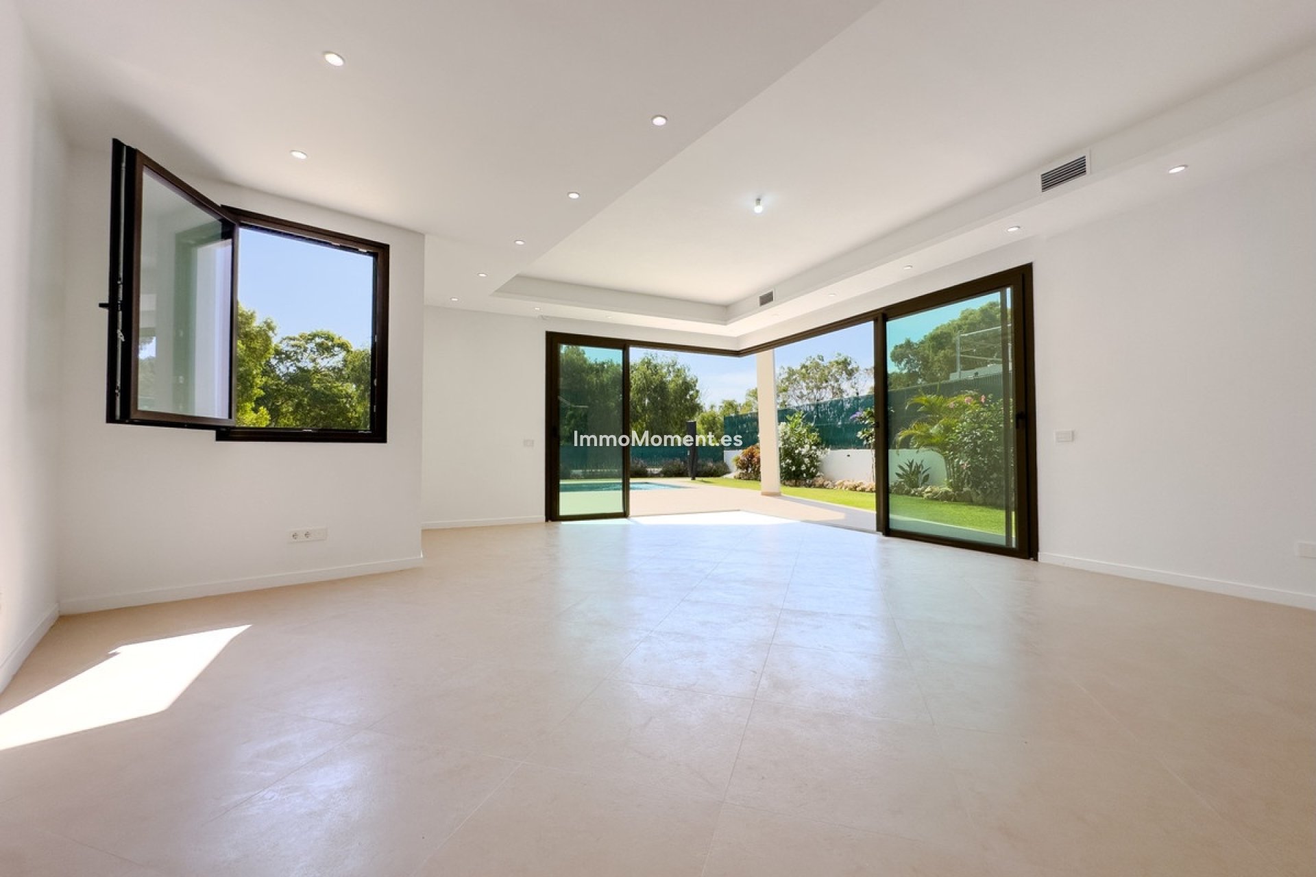 Reventa - Villa independiente - Estepona  - Estepona Centro