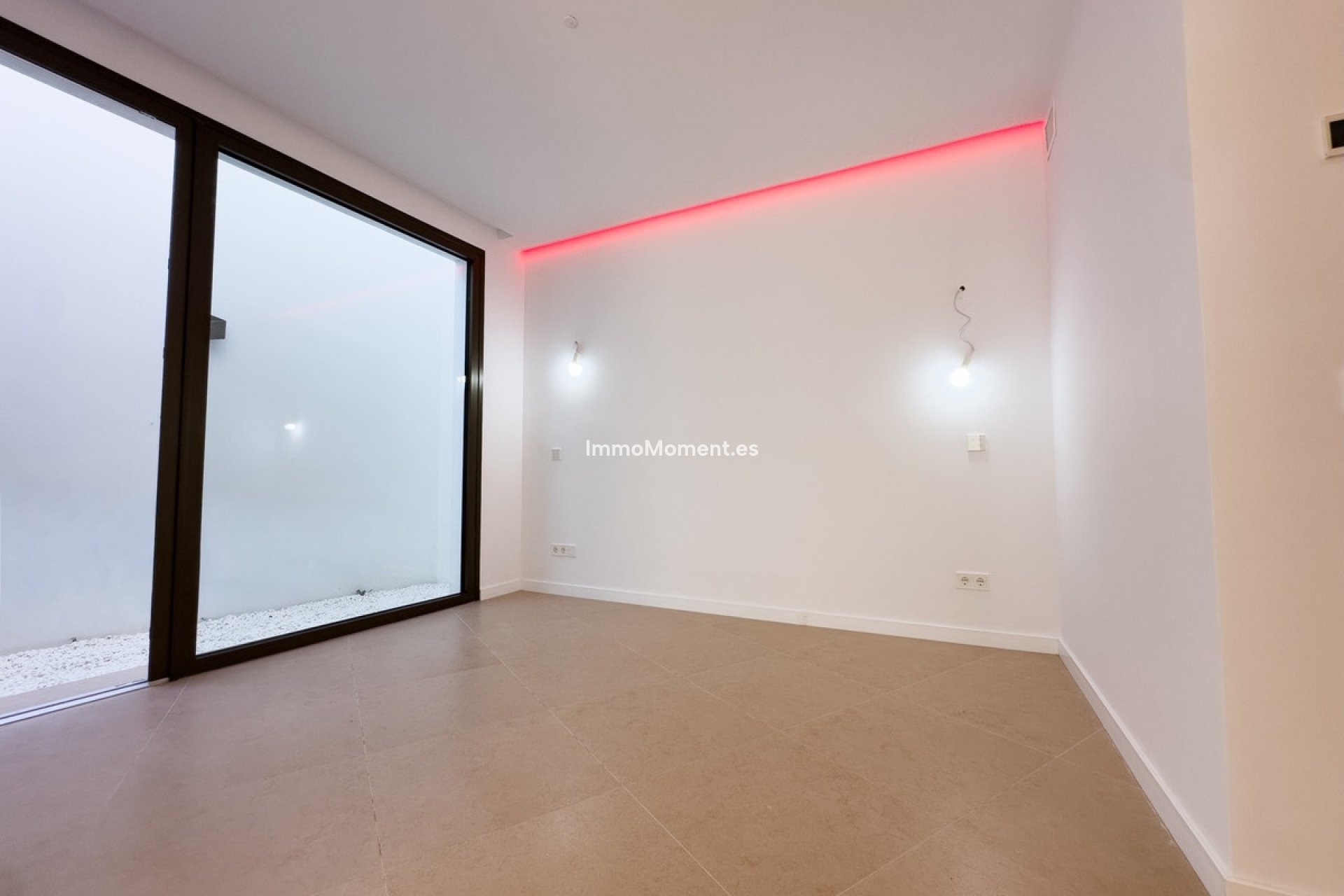 Reventa - Villa independiente - Estepona  - Estepona Centro