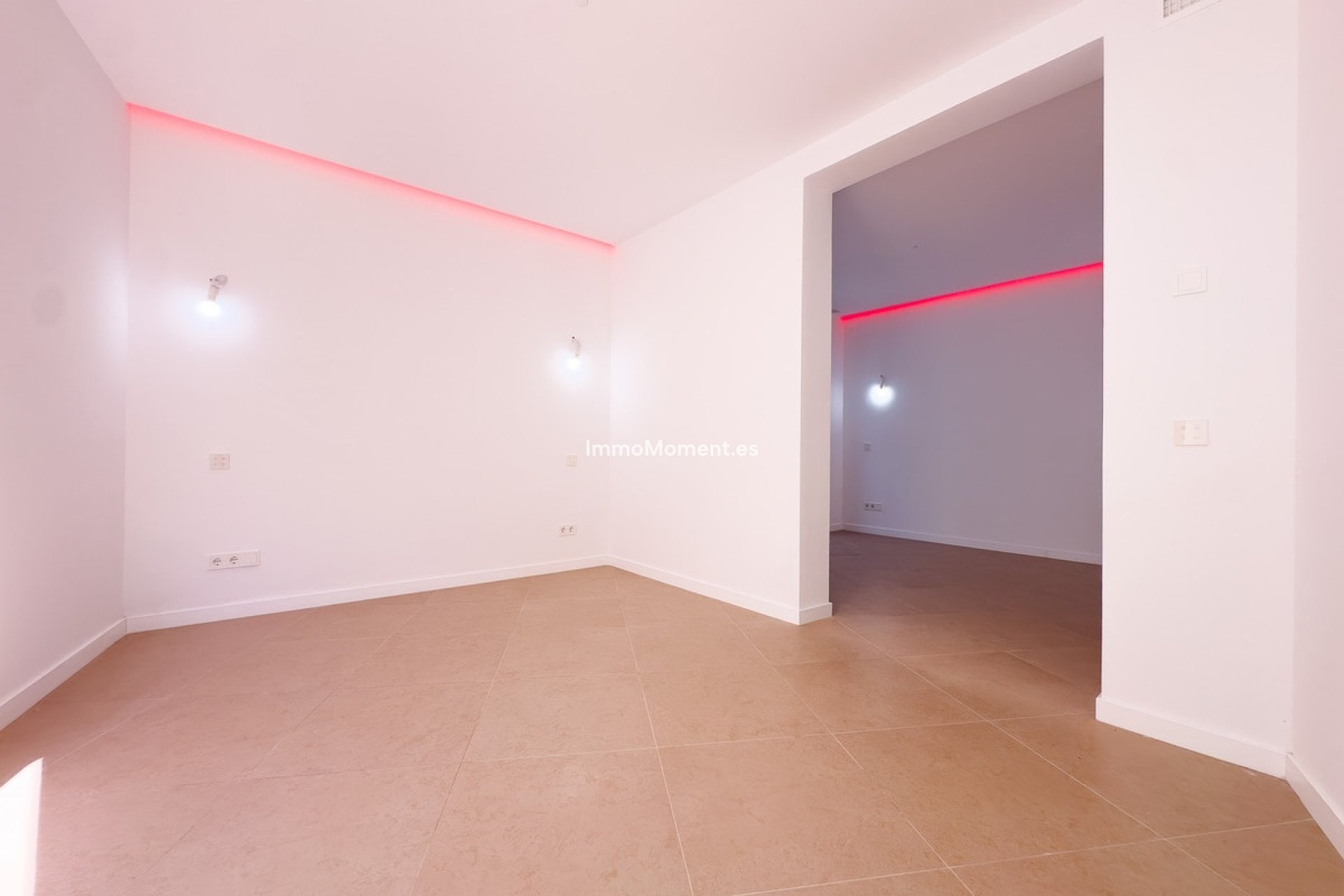 Reventa - Villa independiente - Estepona  - Estepona Centro