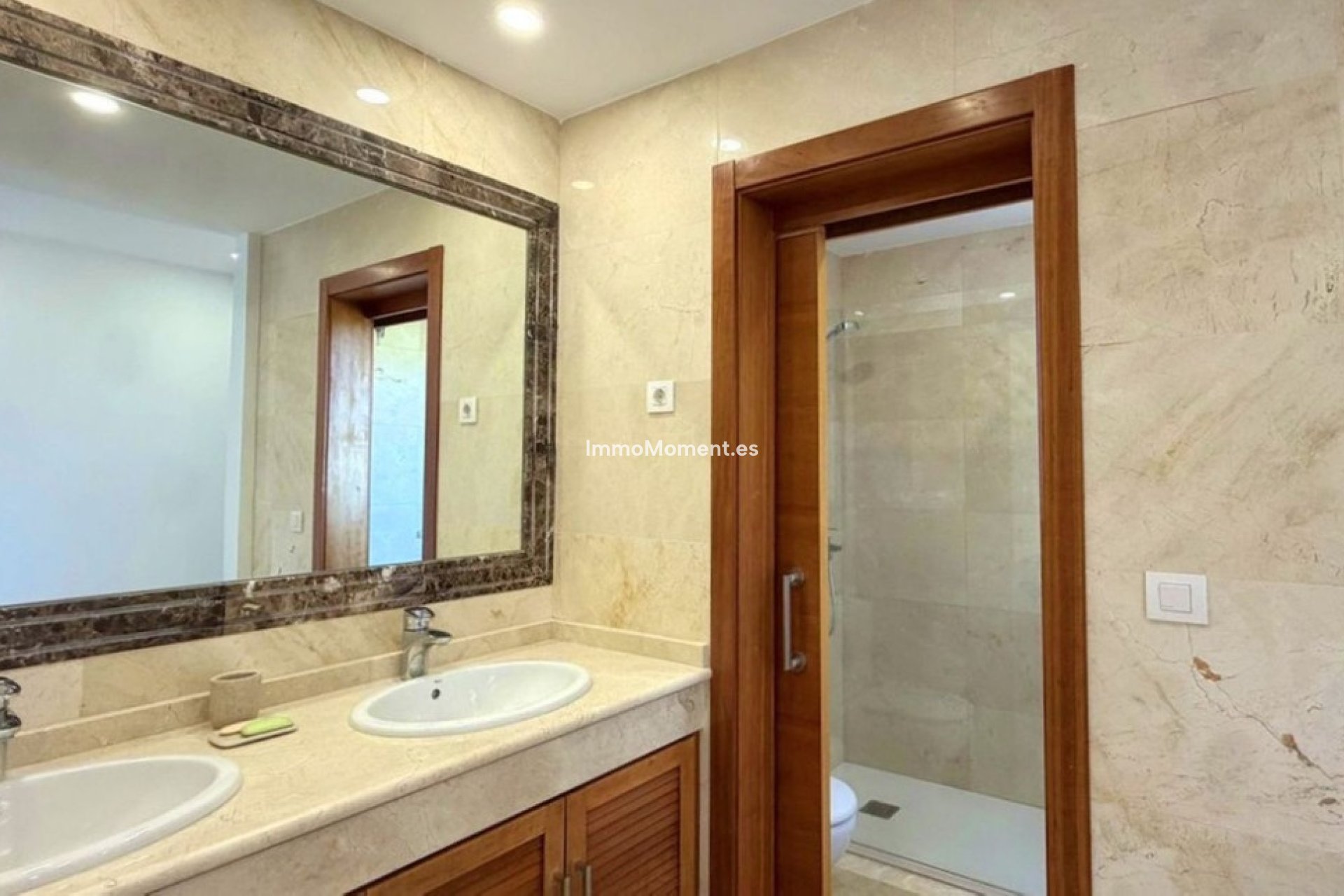 Reventa - Villa independiente - Estepona  - Estepona Centro