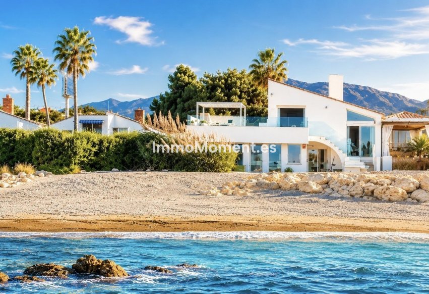 Reventa - Villa independiente - Estepona  - Estepona Centro