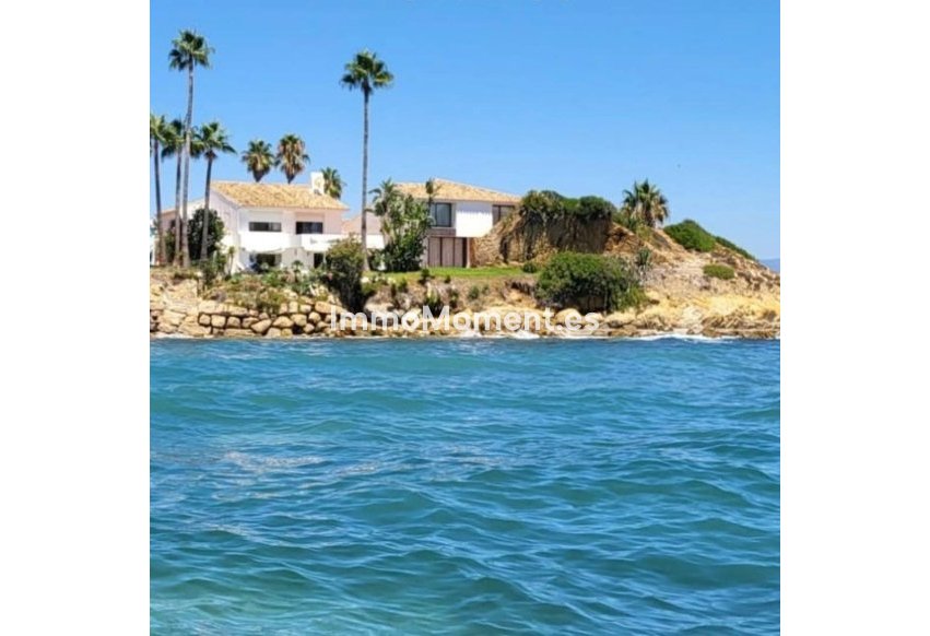 Reventa - Villa independiente - Estepona  - Estepona Centro