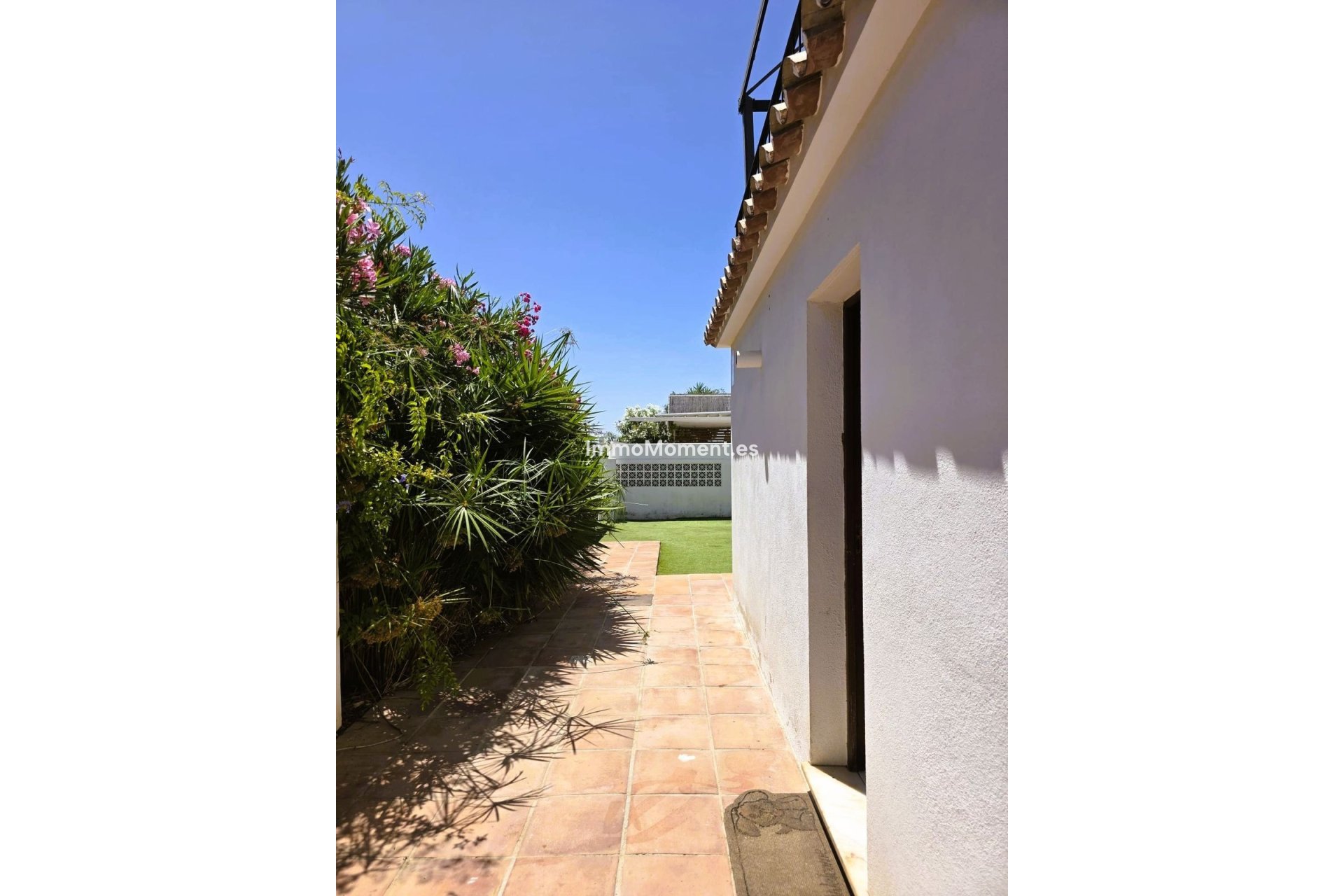 Reventa - Villa independiente - Estepona  - Estepona Centro