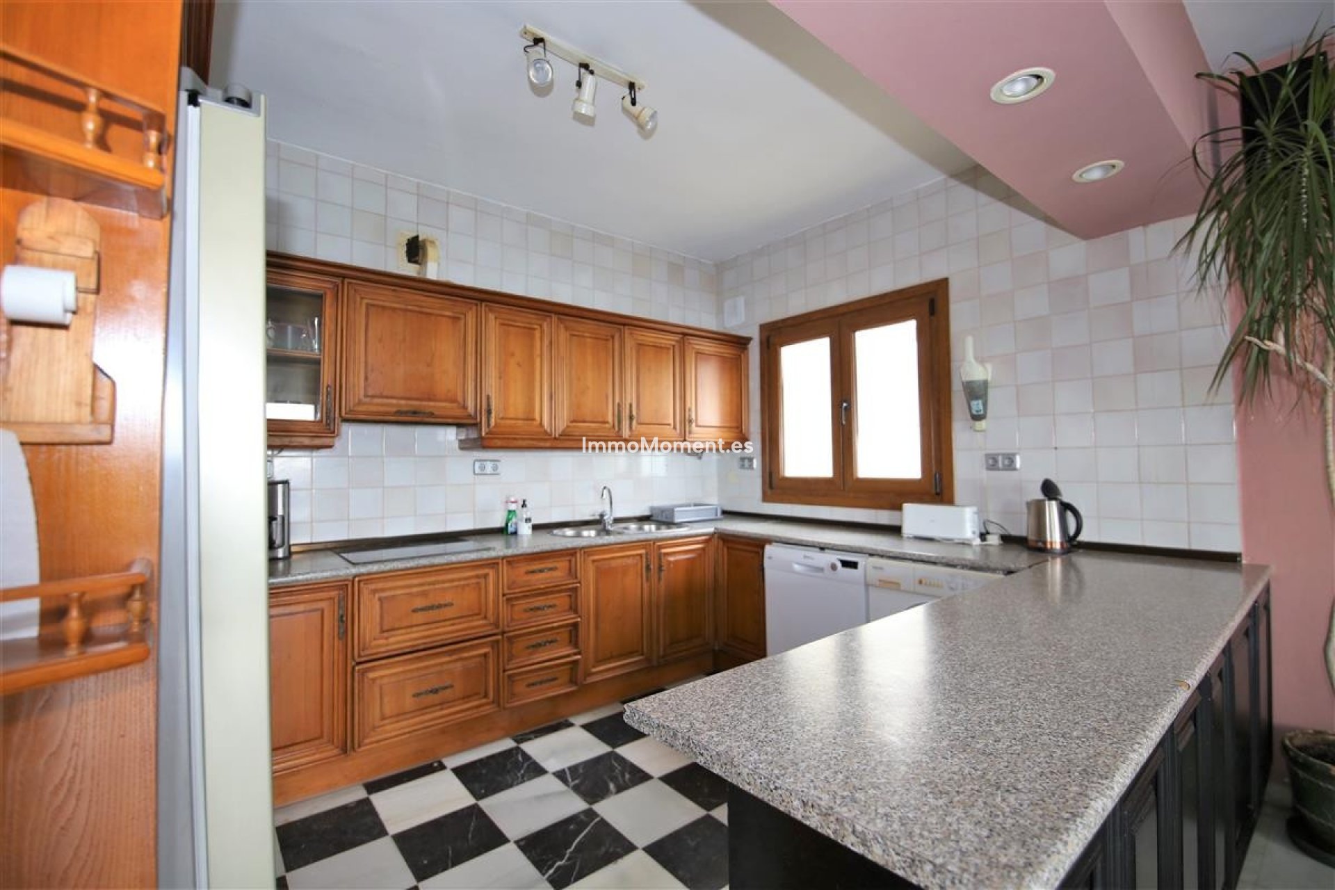 Reventa - Villa independiente - Estepona  - Estepona Centro
