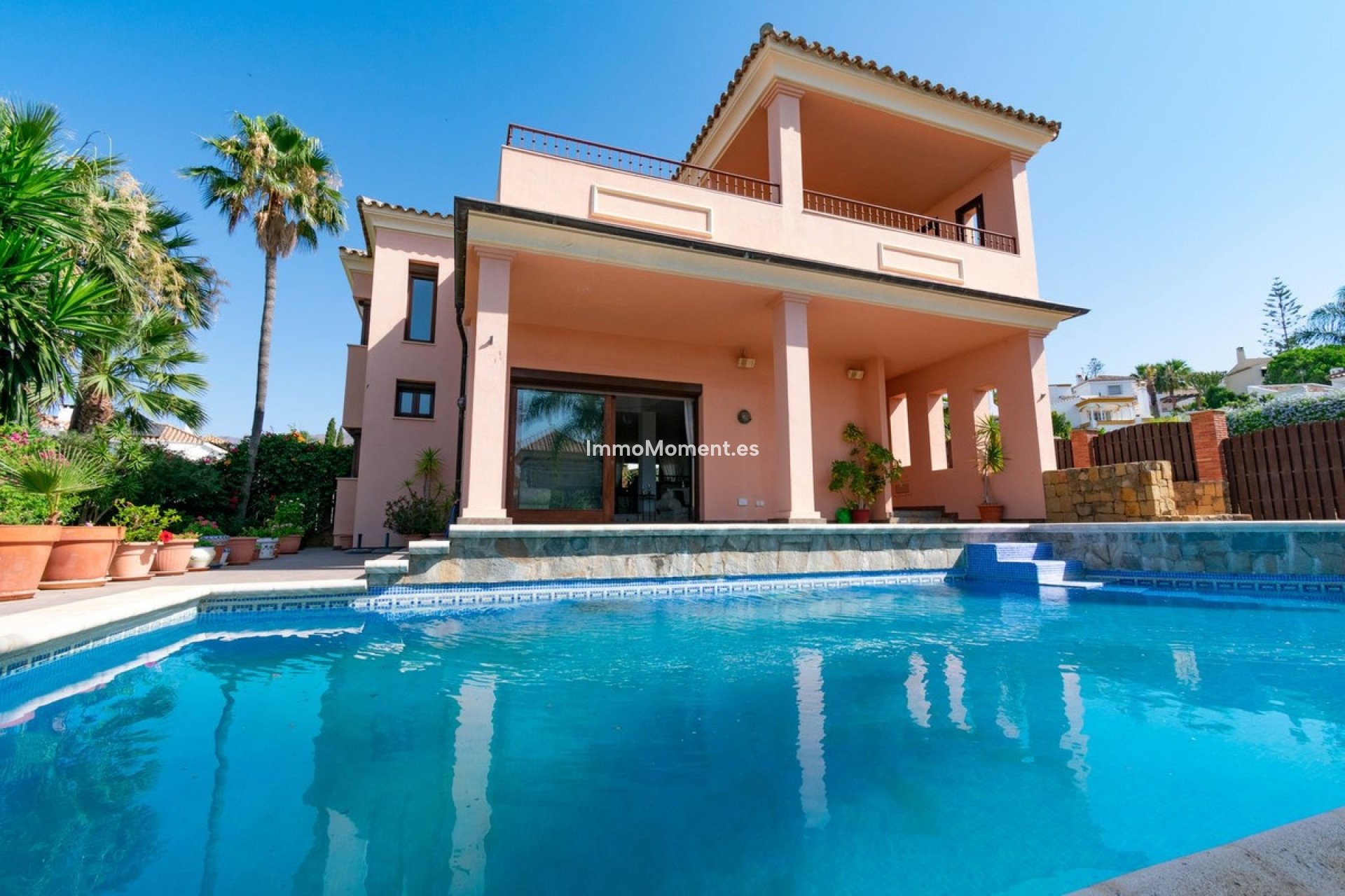 Reventa - Villa independiente - Estepona  - Estepona Centro