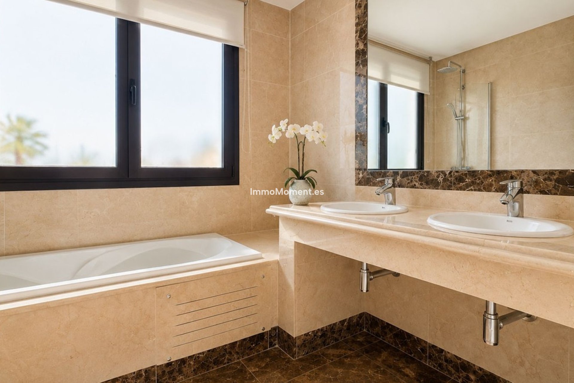 Reventa - Villa independiente - Estepona  - Estepona Centro