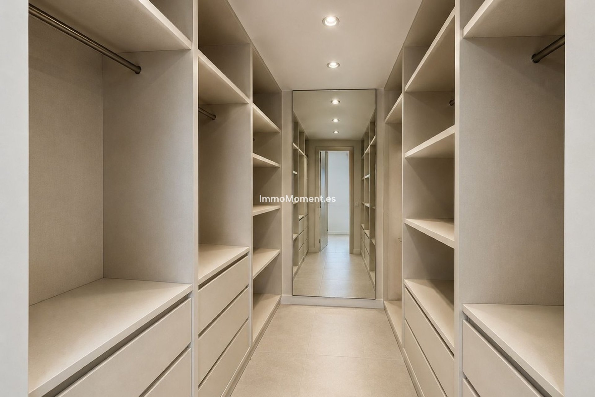 Reventa - Villa independiente - Estepona  - New Golden Mile