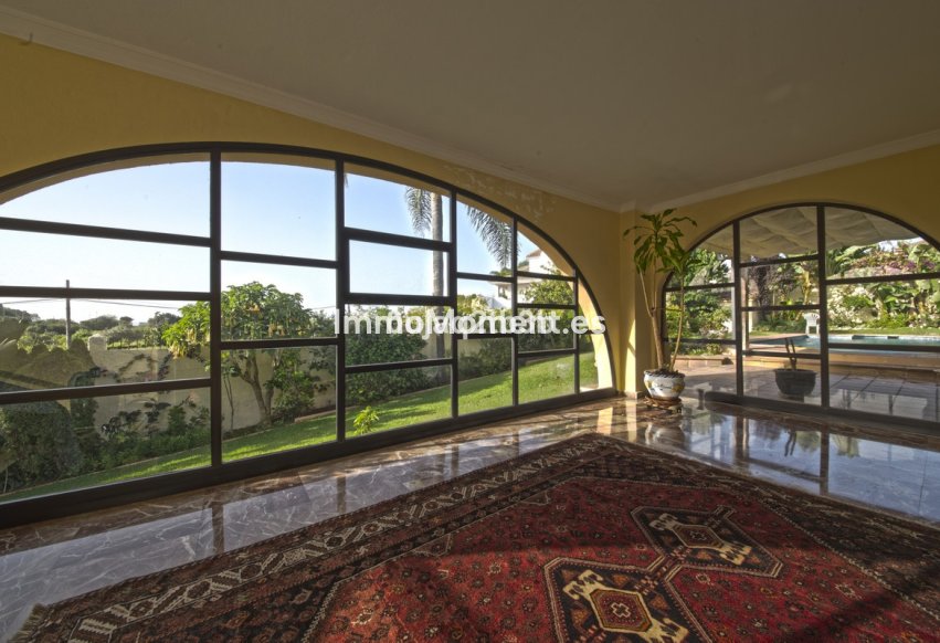 Reventa - Villa independiente - Estepona  - New Golden Mile