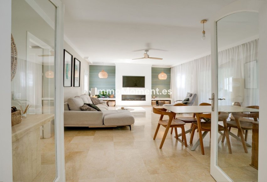 Reventa - Villa independiente - Estepona  - New Golden Mile
