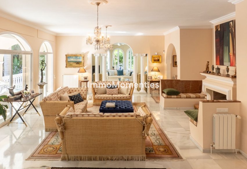 Reventa - Villa independiente - Estepona  - New Golden Mile