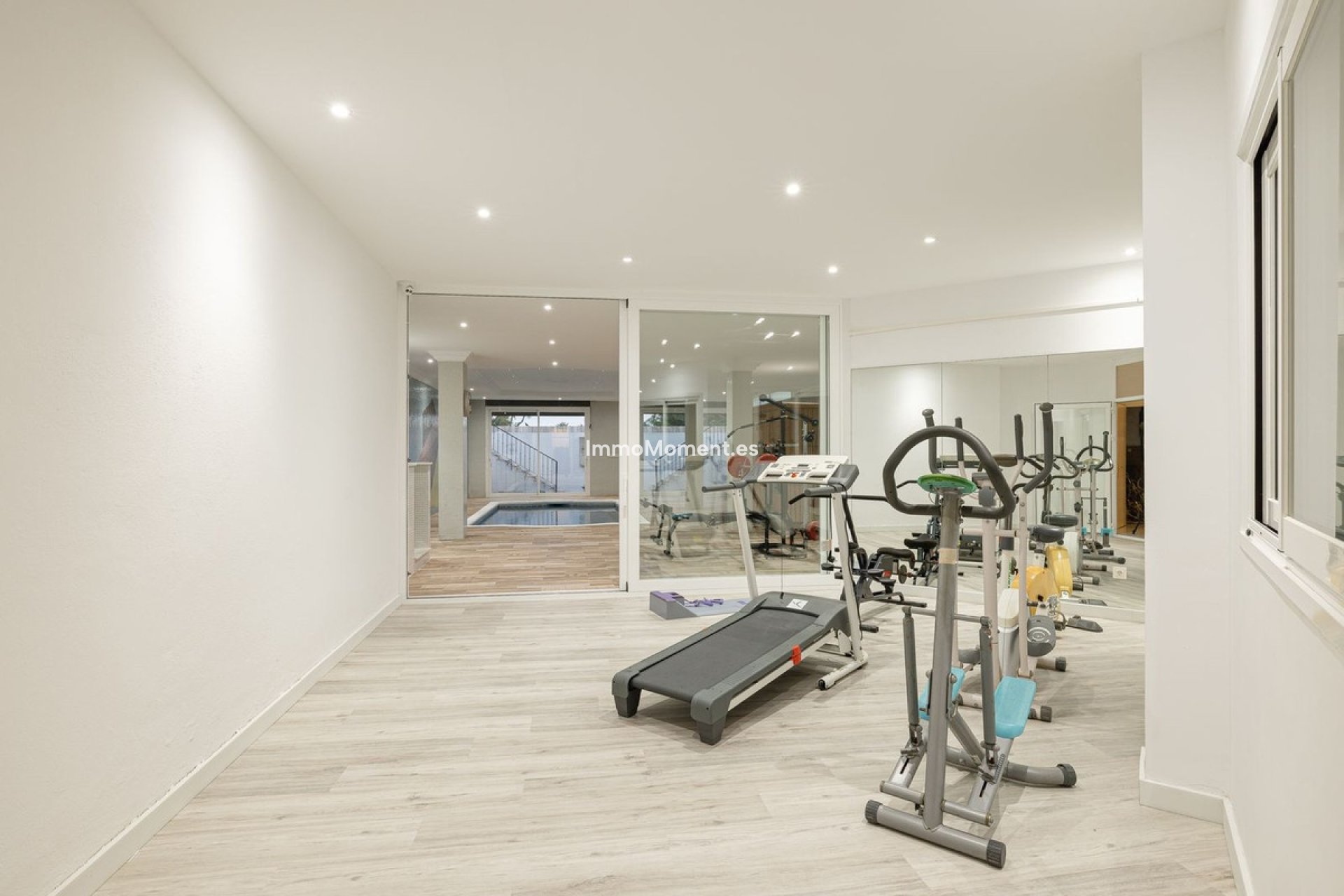 Reventa - Villa independiente - Estepona  - New Golden Mile