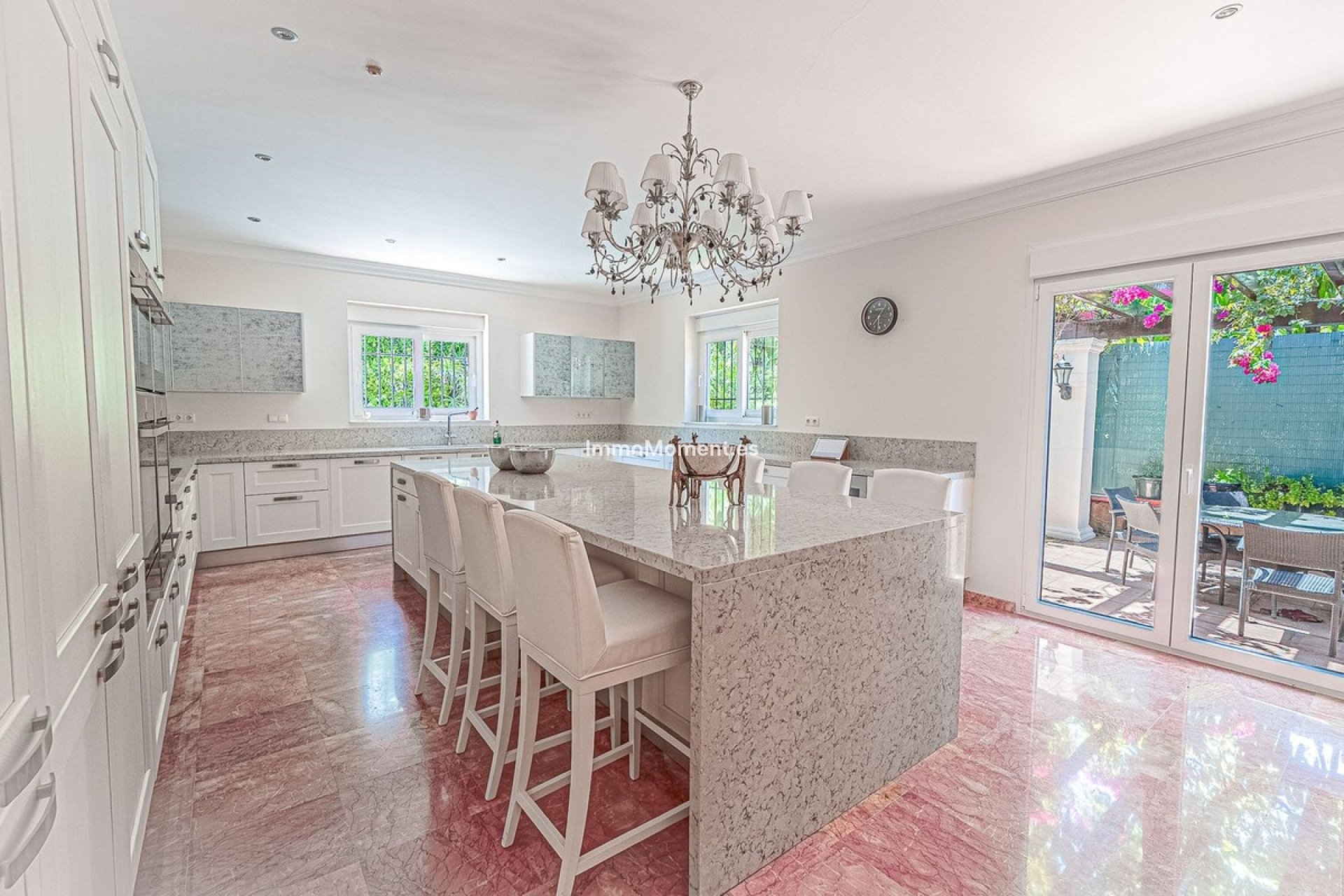 Reventa - Villa independiente - Estepona  - New Golden Mile