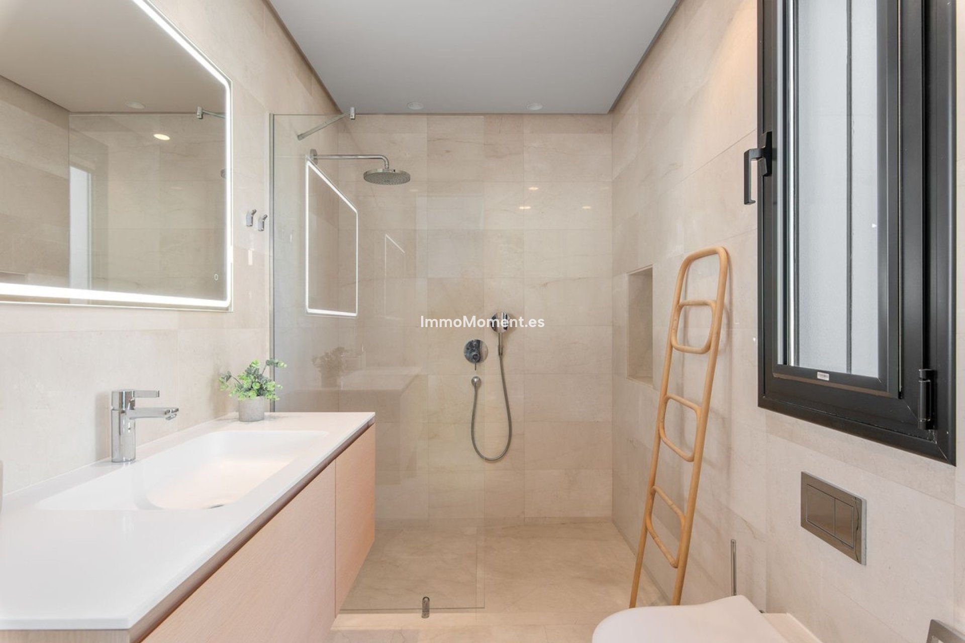 Reventa - Villa independiente - Estepona  - New Golden Mile