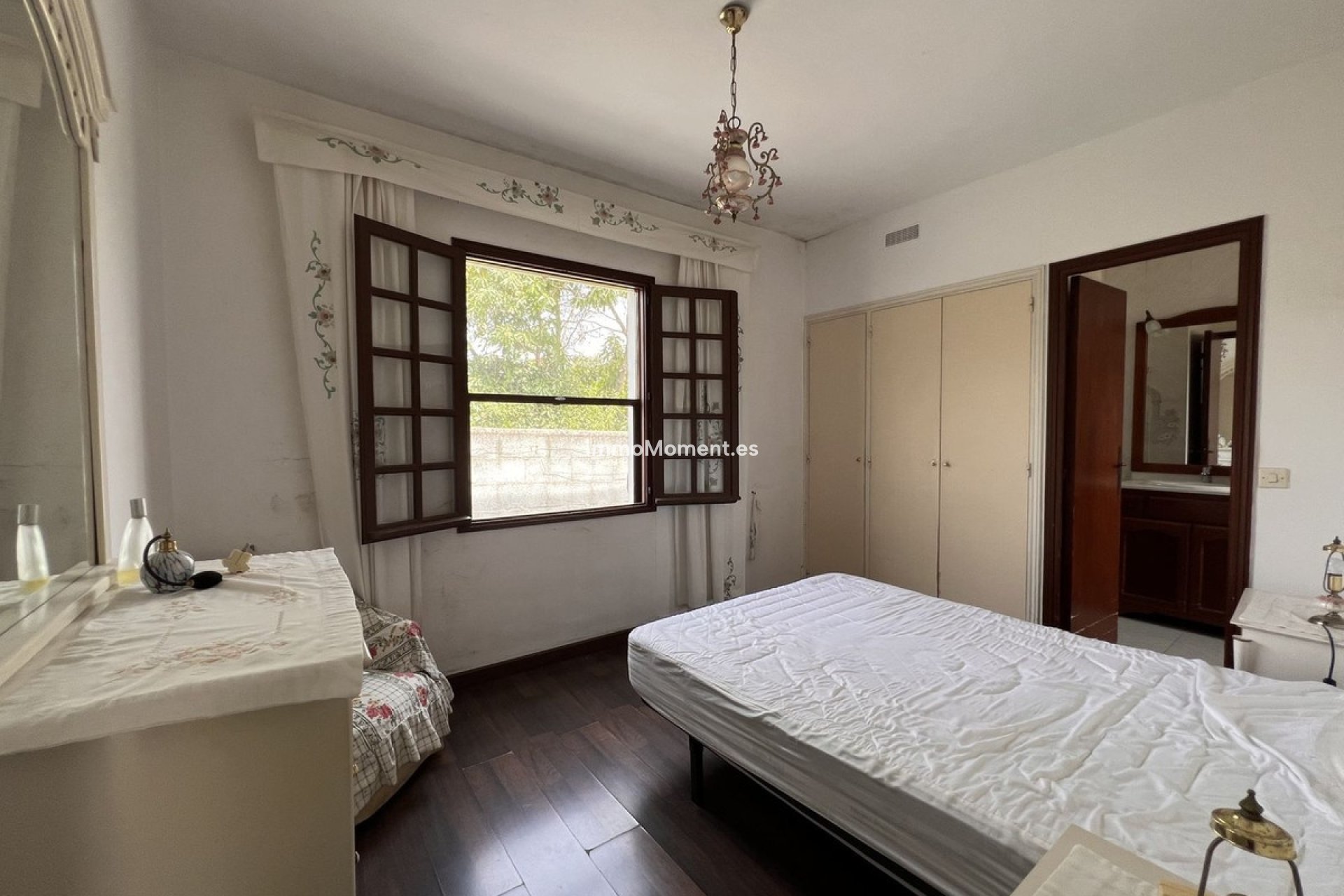Reventa - Villa independiente - Estepona  - Selwo
