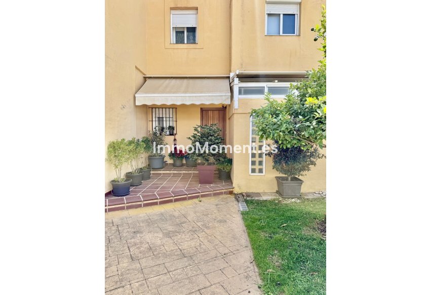 Reventa - Villa independiente - Estepona  - Selwo