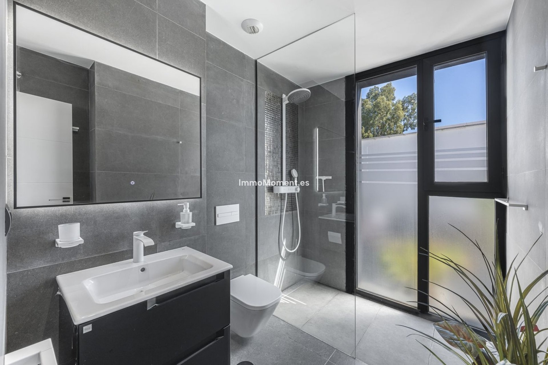 Reventa - Villa independiente - Estepona  - Valle Romano