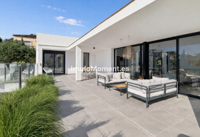 Reventa - Villa independiente - Estepona  - Valle Romano