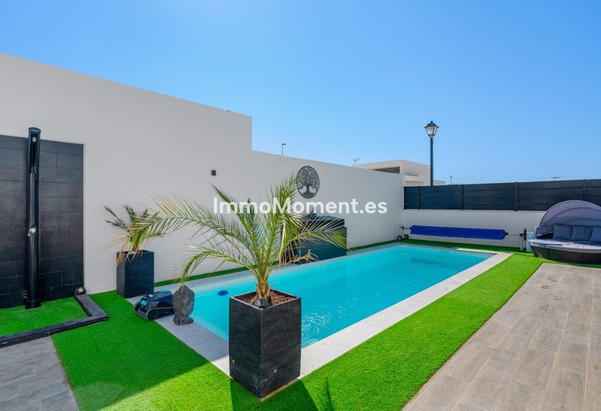 Reventa - Villa independiente - Fortuna - Fortuna Centro