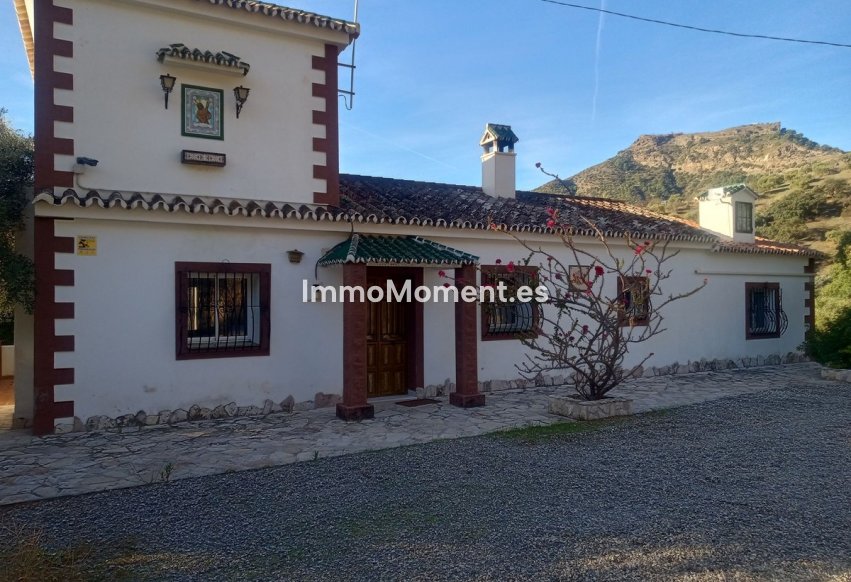 Reventa - Villa independiente - Interior  - Alora